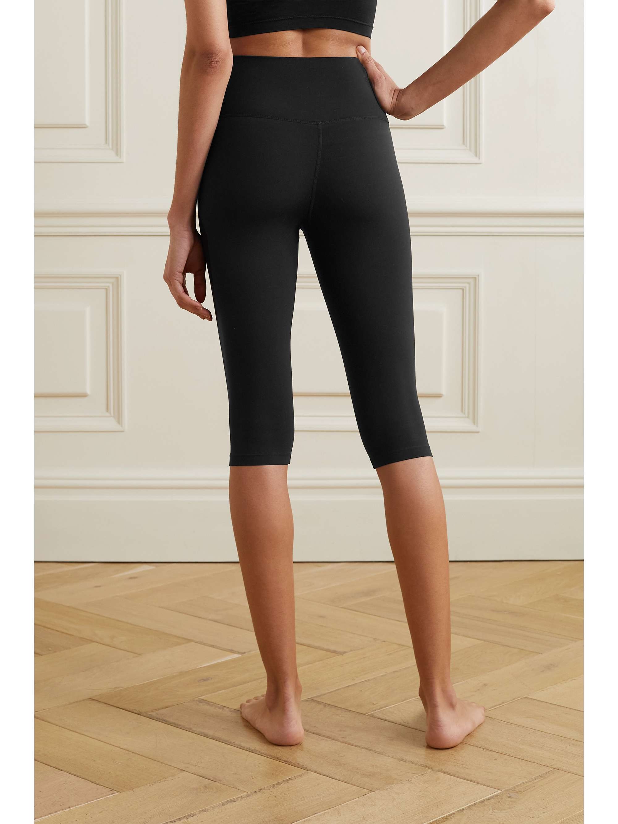 Black Airweight cropped stretch 