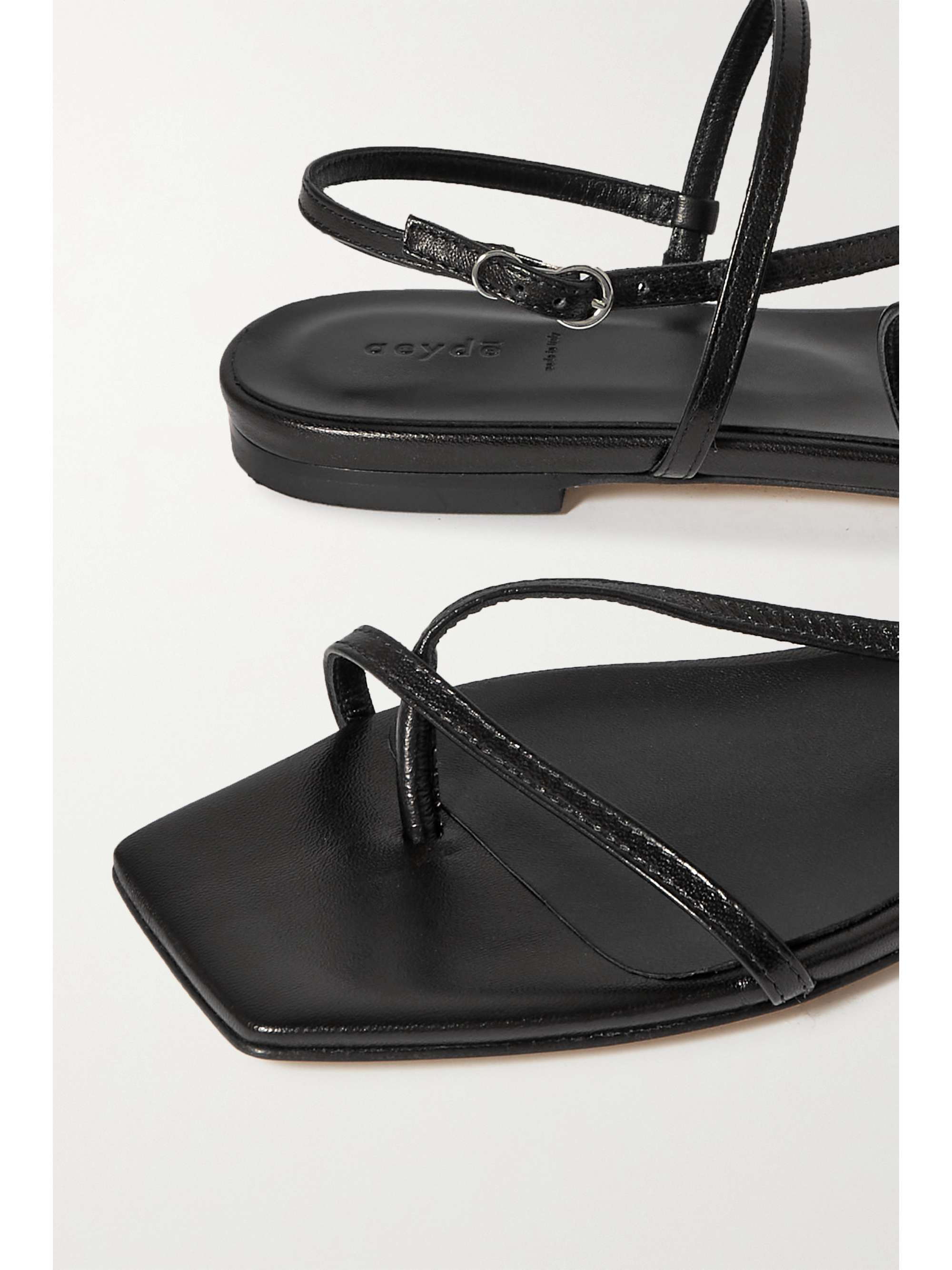 ella flip flops