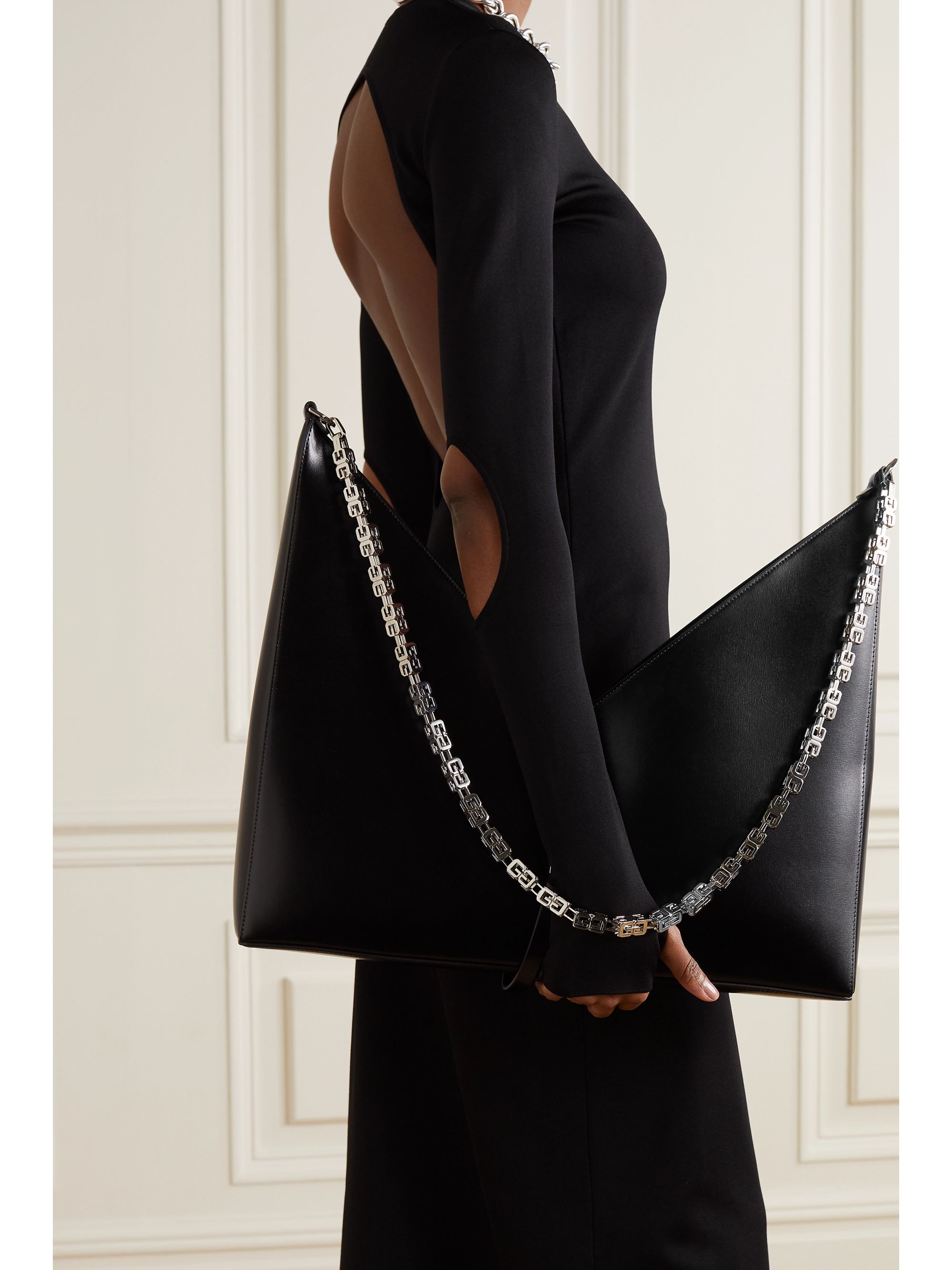 Givenchy Cut Out 2024 favors