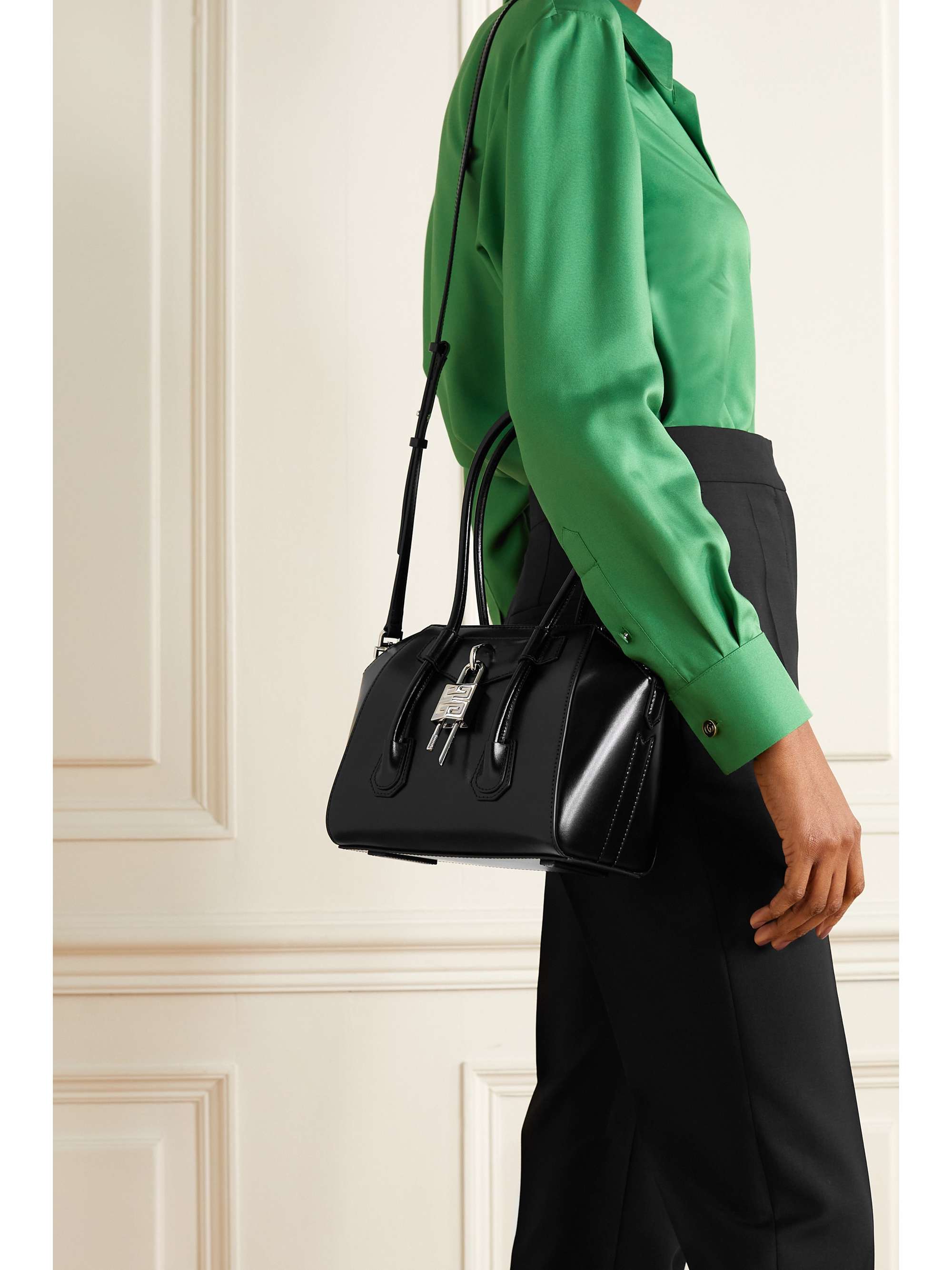 michael kors east west signature tote