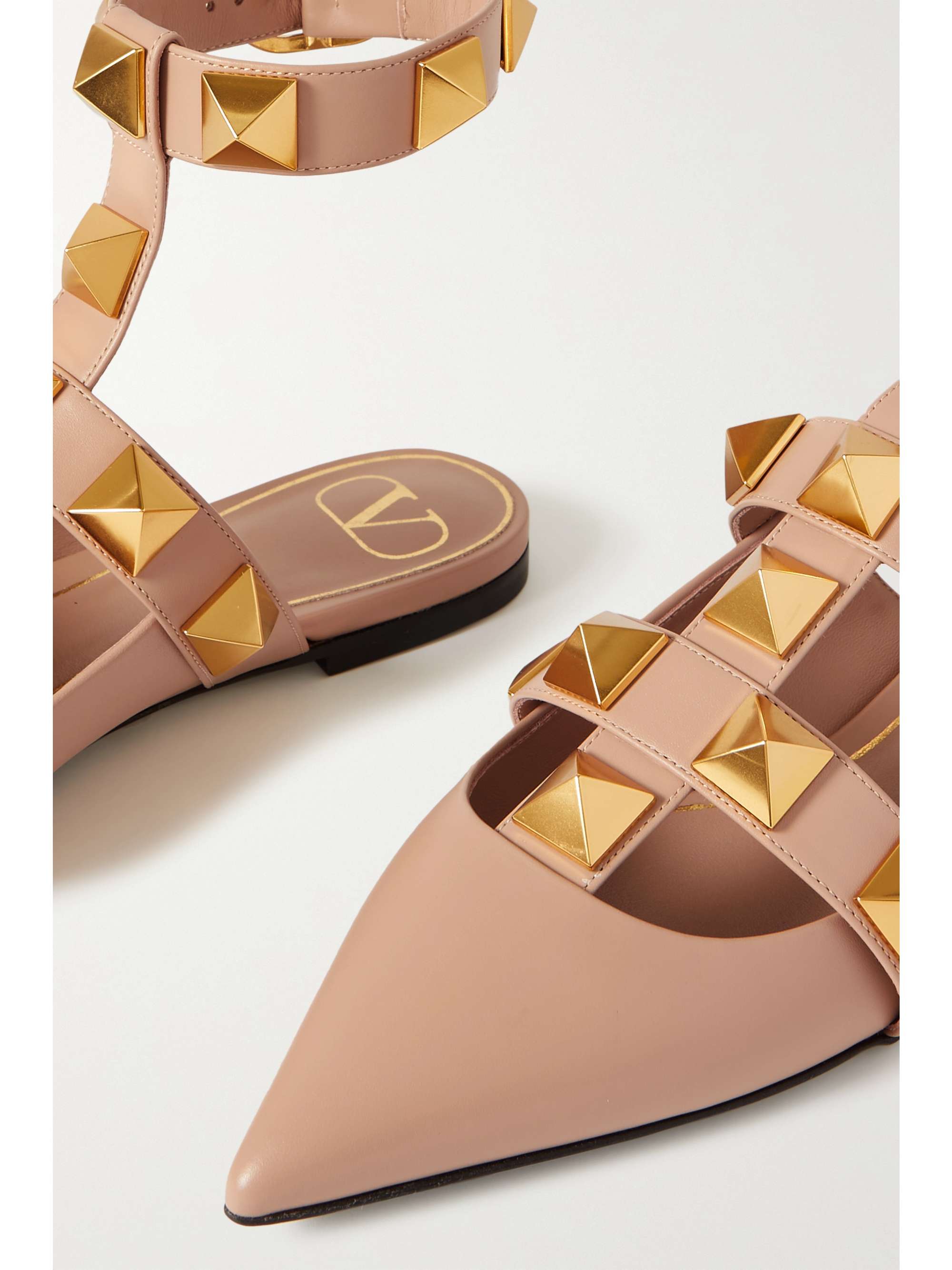 VALENTINO GARAVANI Valentino Garavani Roman Stud leather point-toe flats
