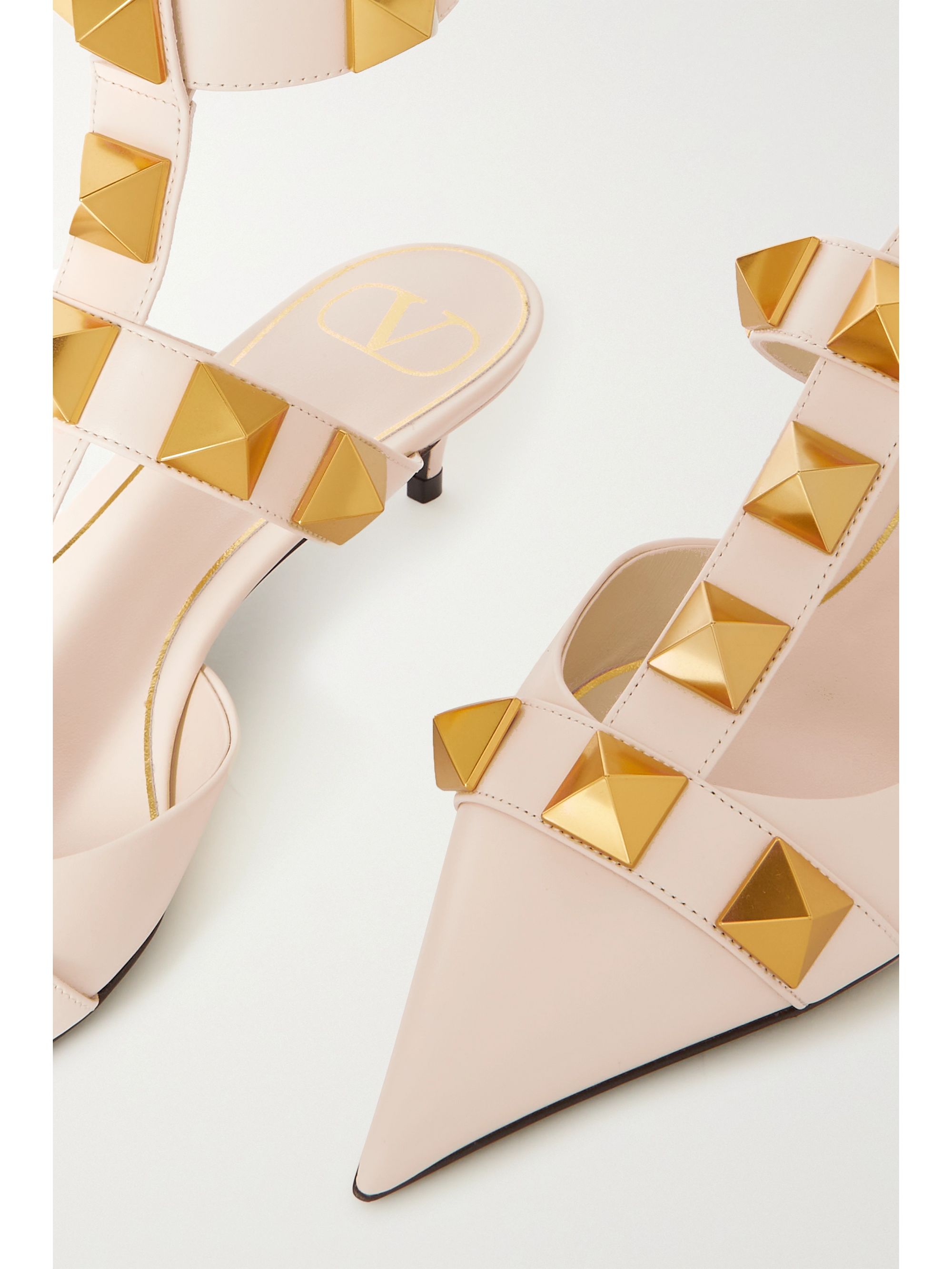 valentino garavani roman stud 40 leather pumps