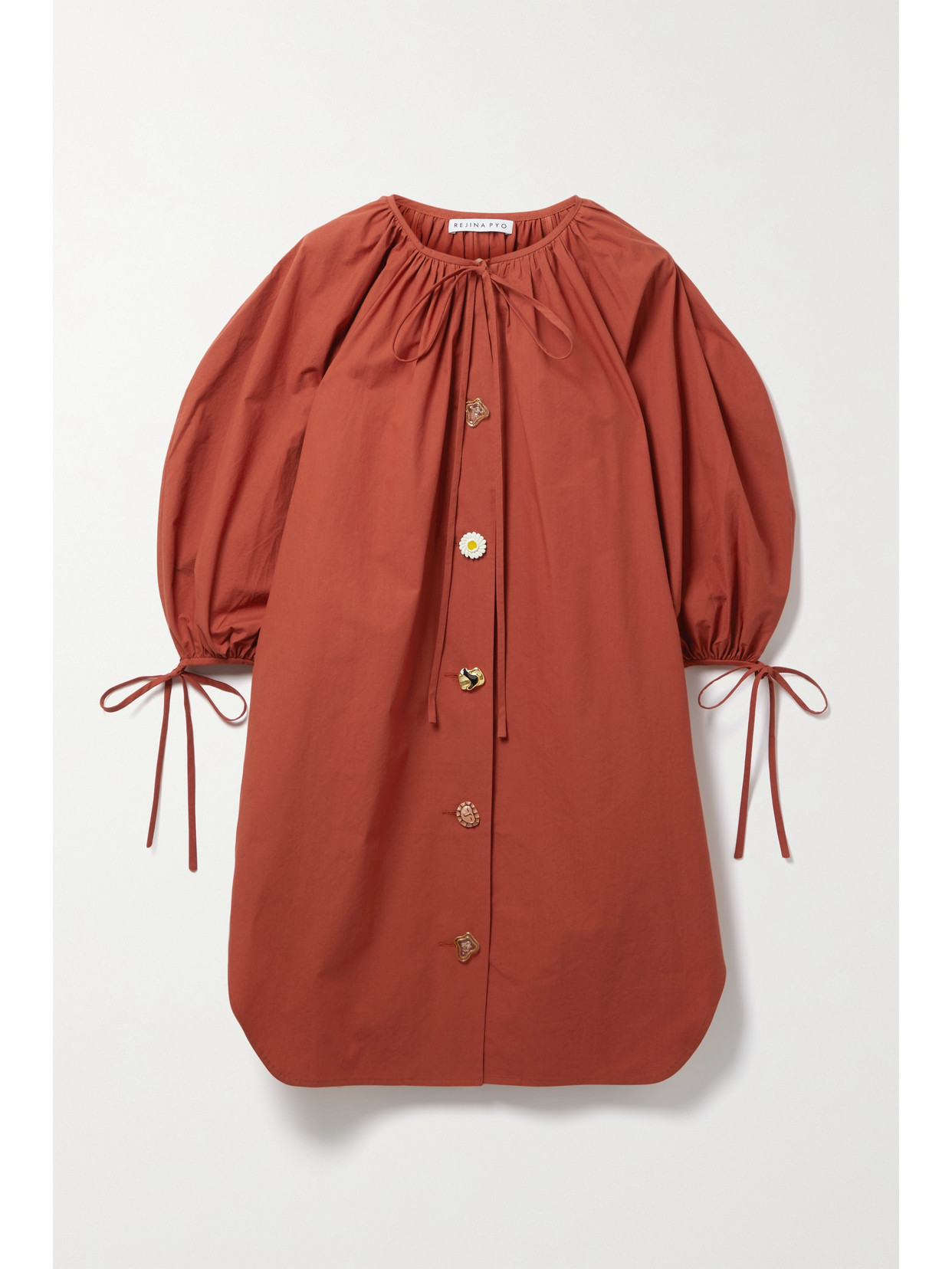 REJINA PYO - Scout T...