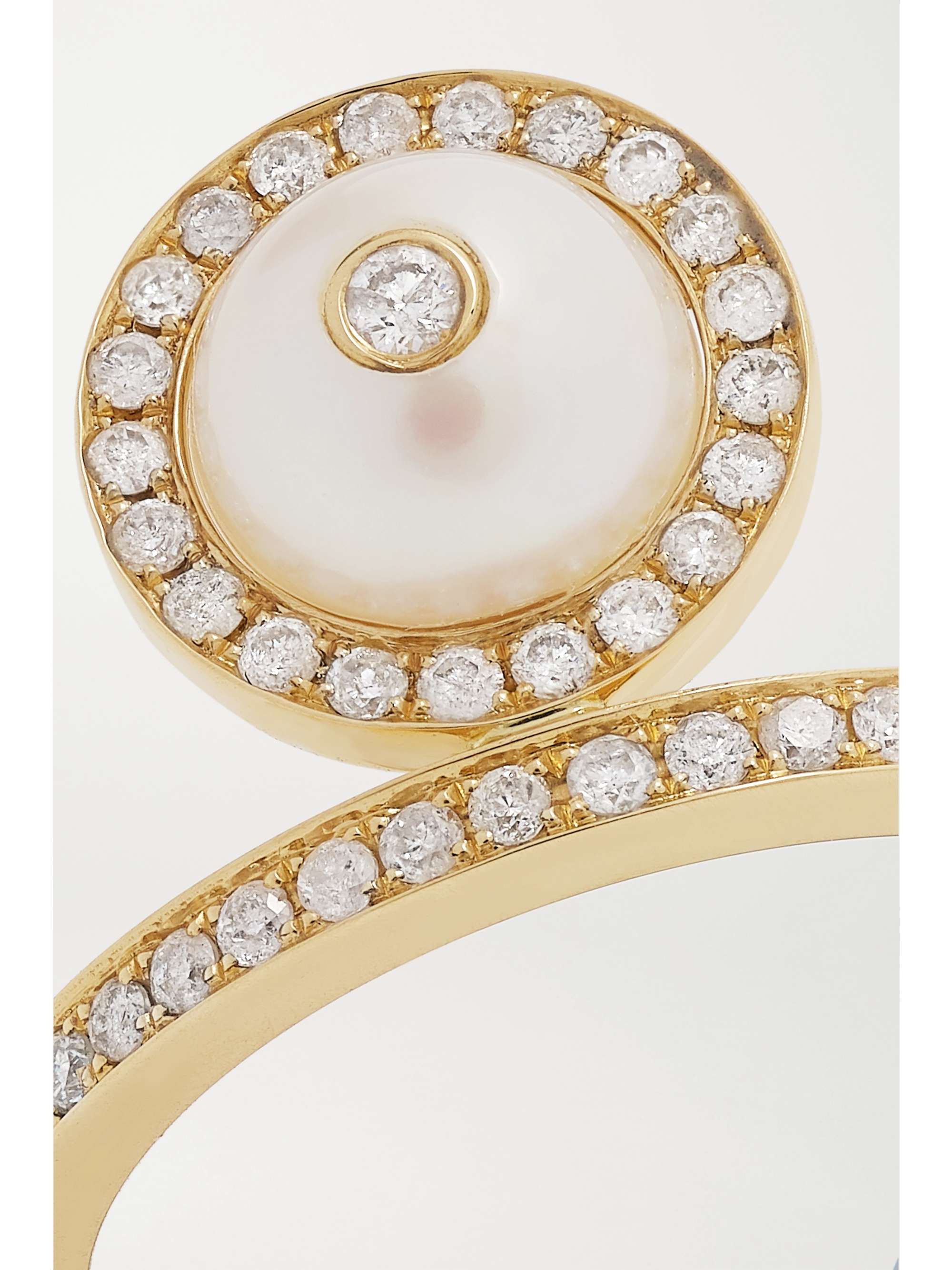 ANISSA KERMICHE Solitaire 18-karat gold, diamond and pearl ring