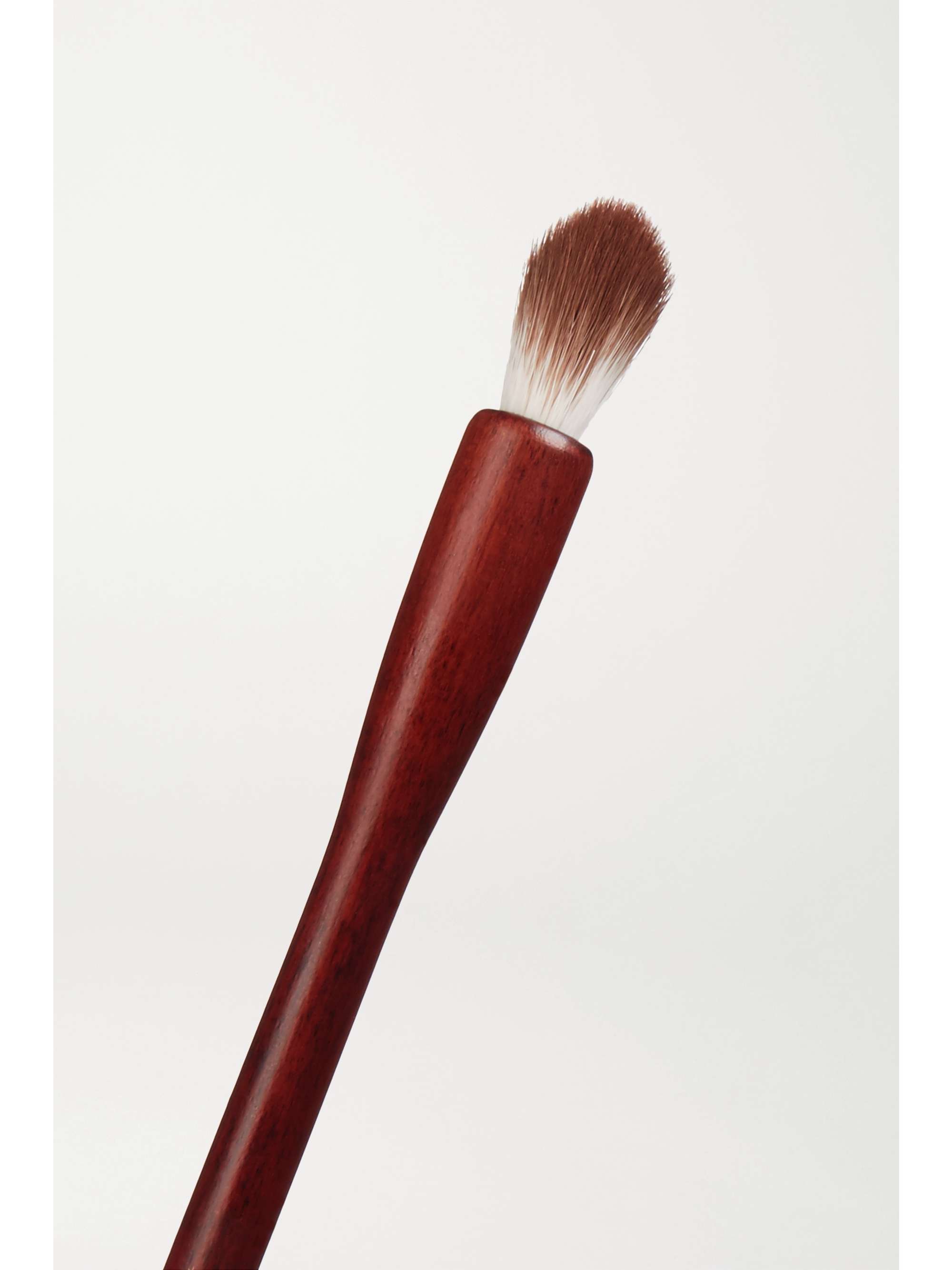 LA BOUCHE ROUGE Eyeshadow Shader Brush