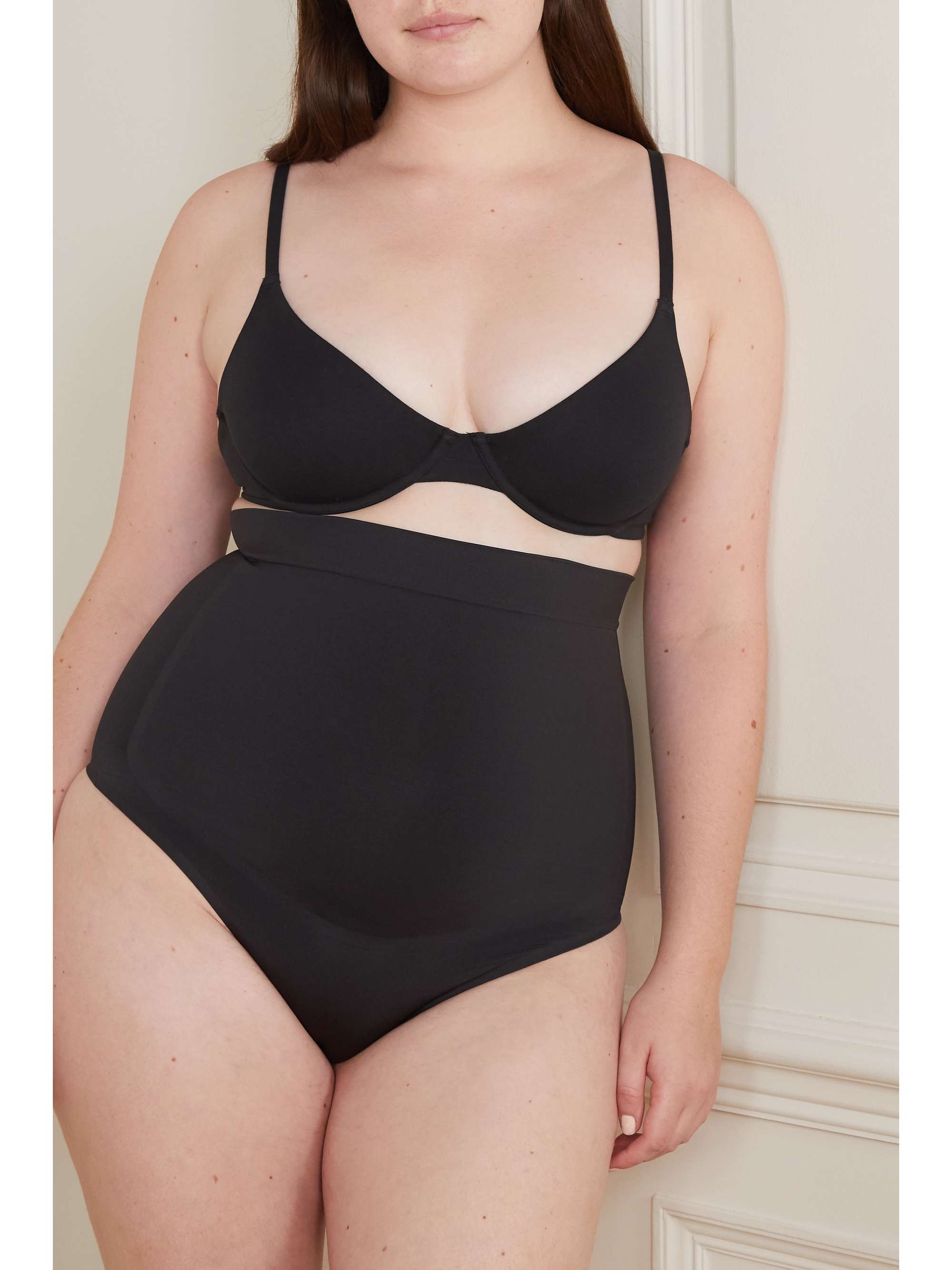 SKIMS Contour Bonded High Waisted thong - Onyx