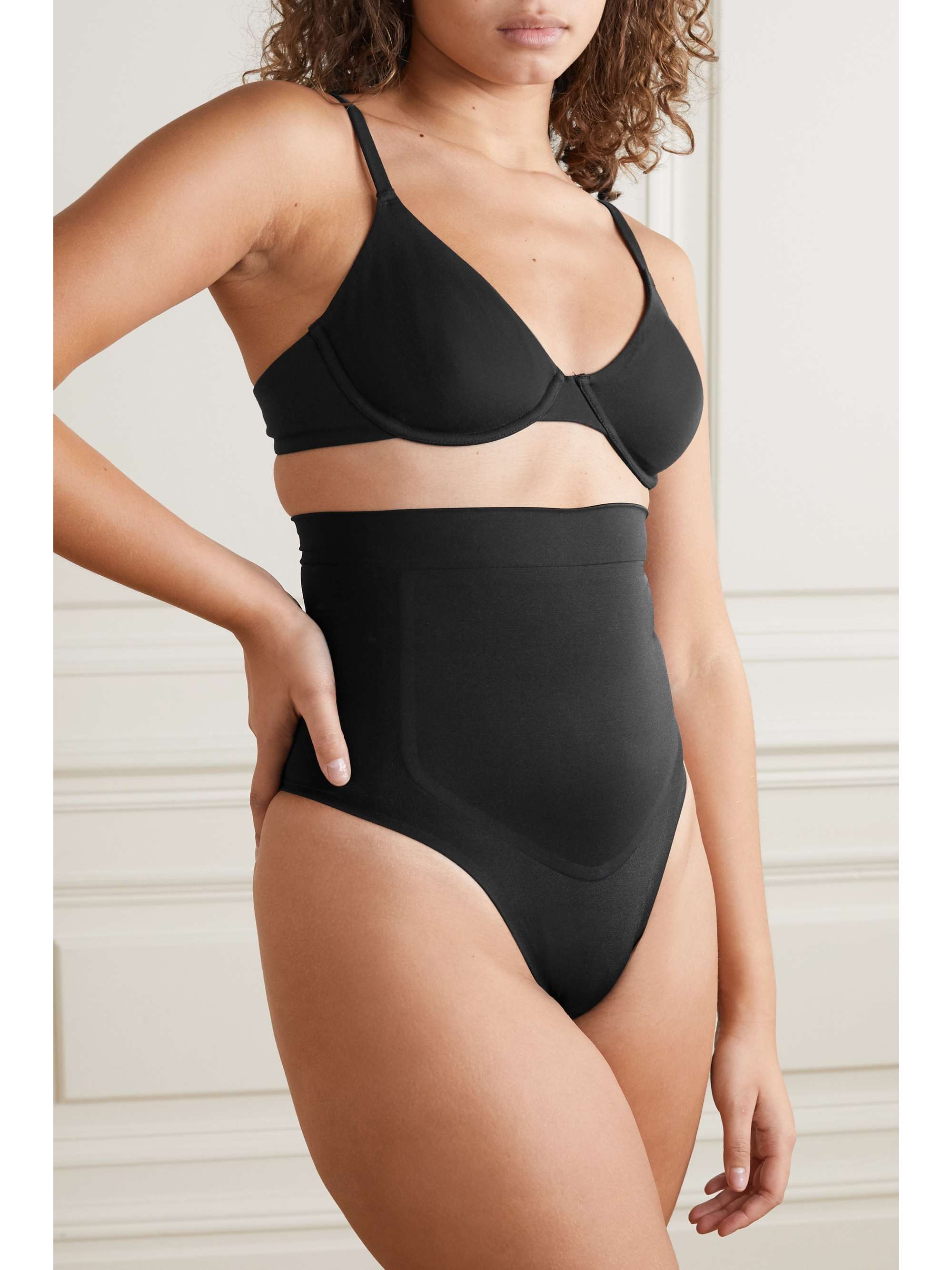 SKIMS Contour Bonded High Waisted thong - Onyx