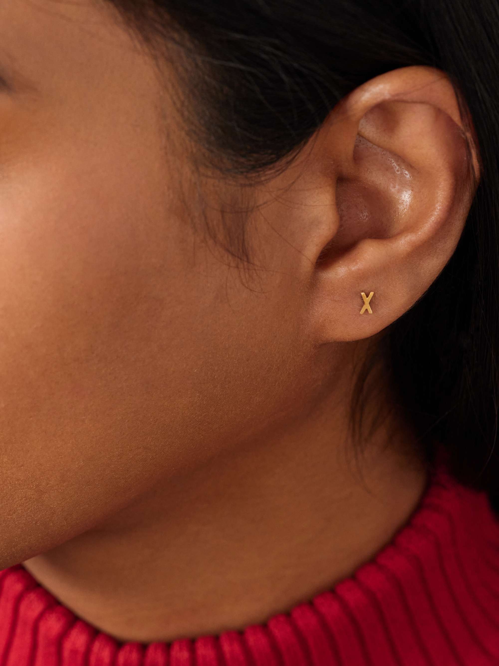 STONE AND STRAND Alphabet gold single earring
