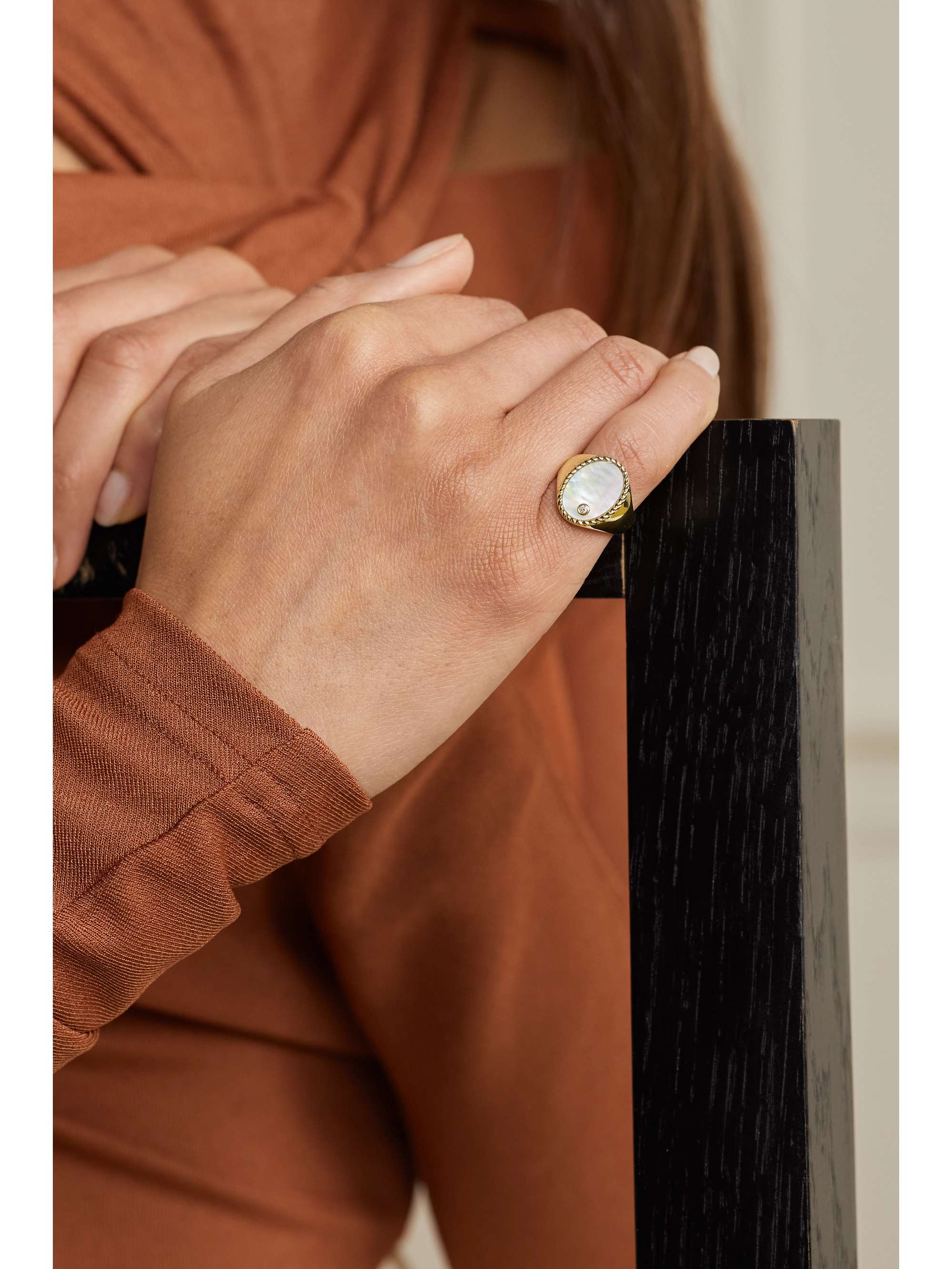 YVONNE L ON 9 karat gold mother of pearl and diamond ring NET A