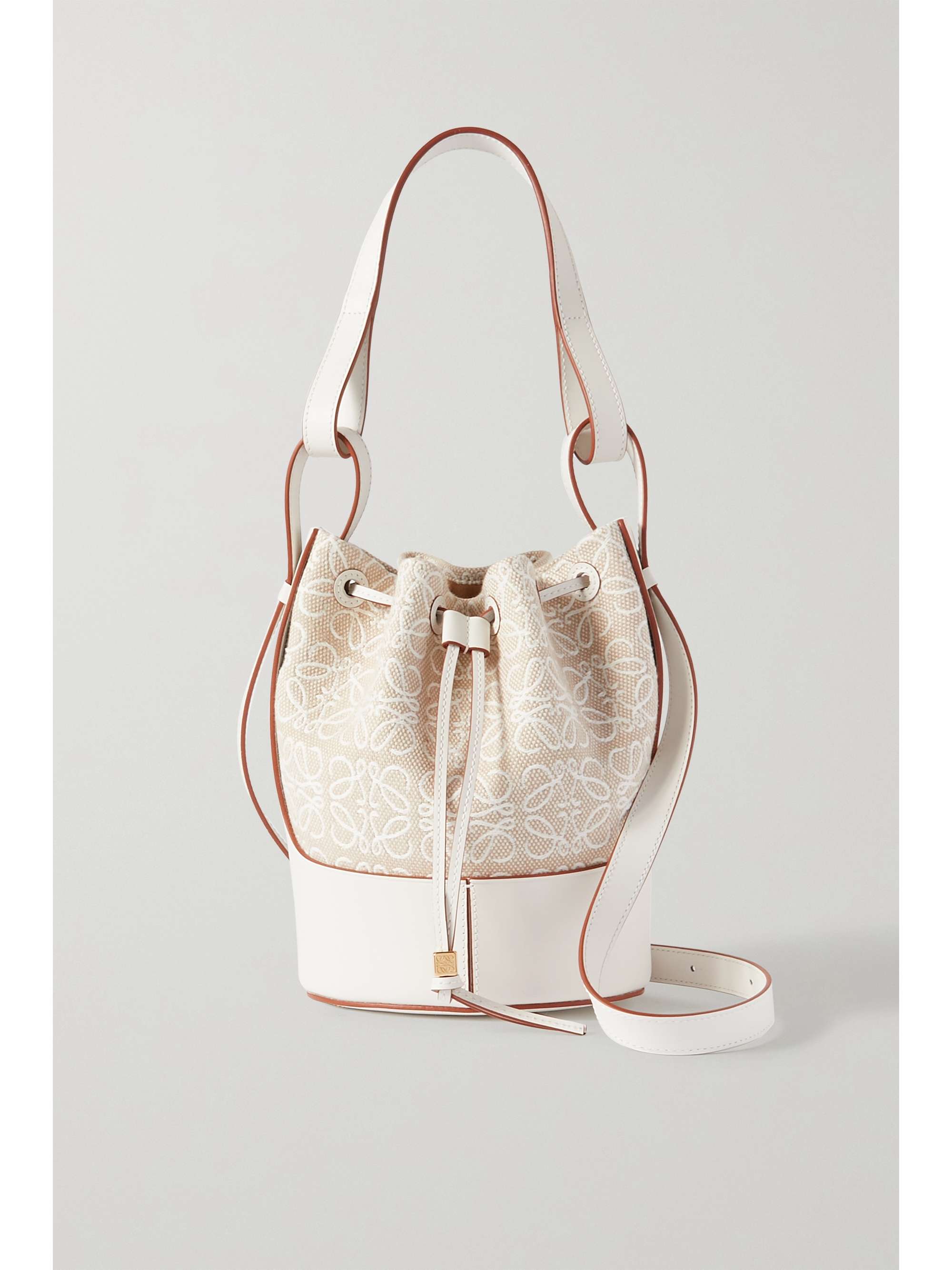 paula's small drawstring pouch