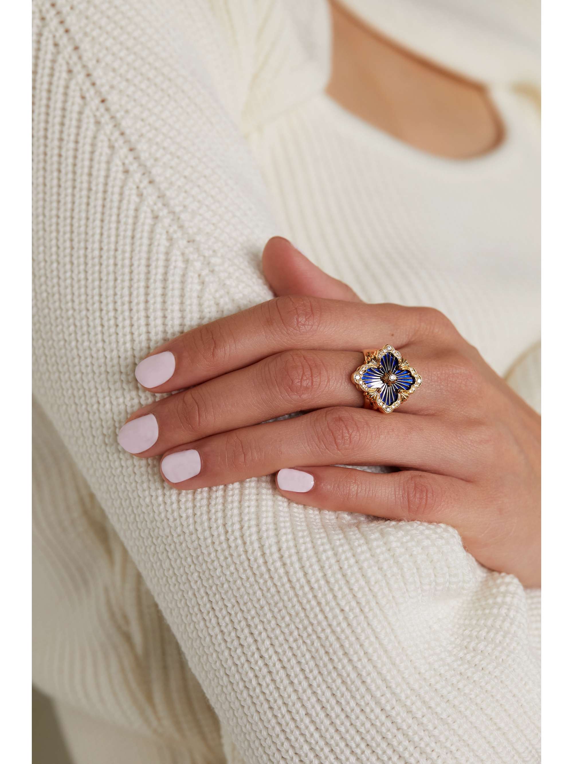 BUCCELLATI Opera Tulle 18 karat gold enamel and diamond ring