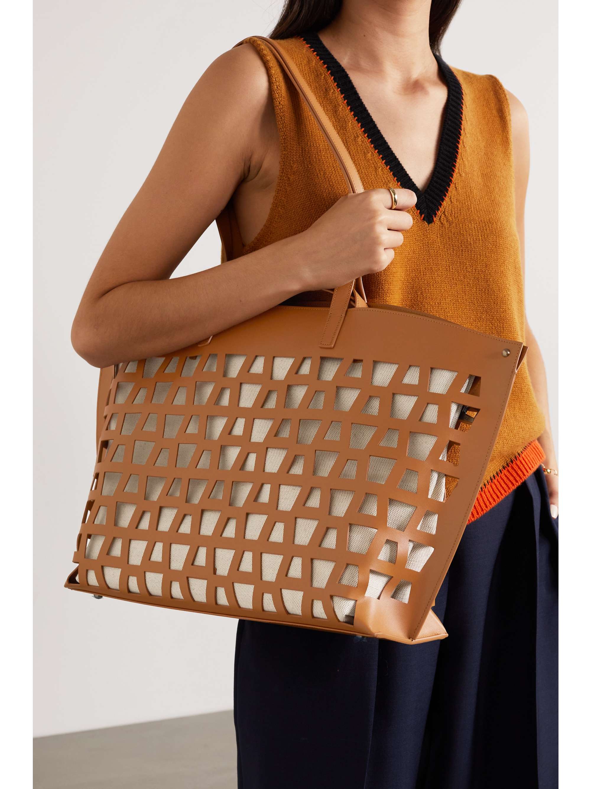 Akris tote Clearance