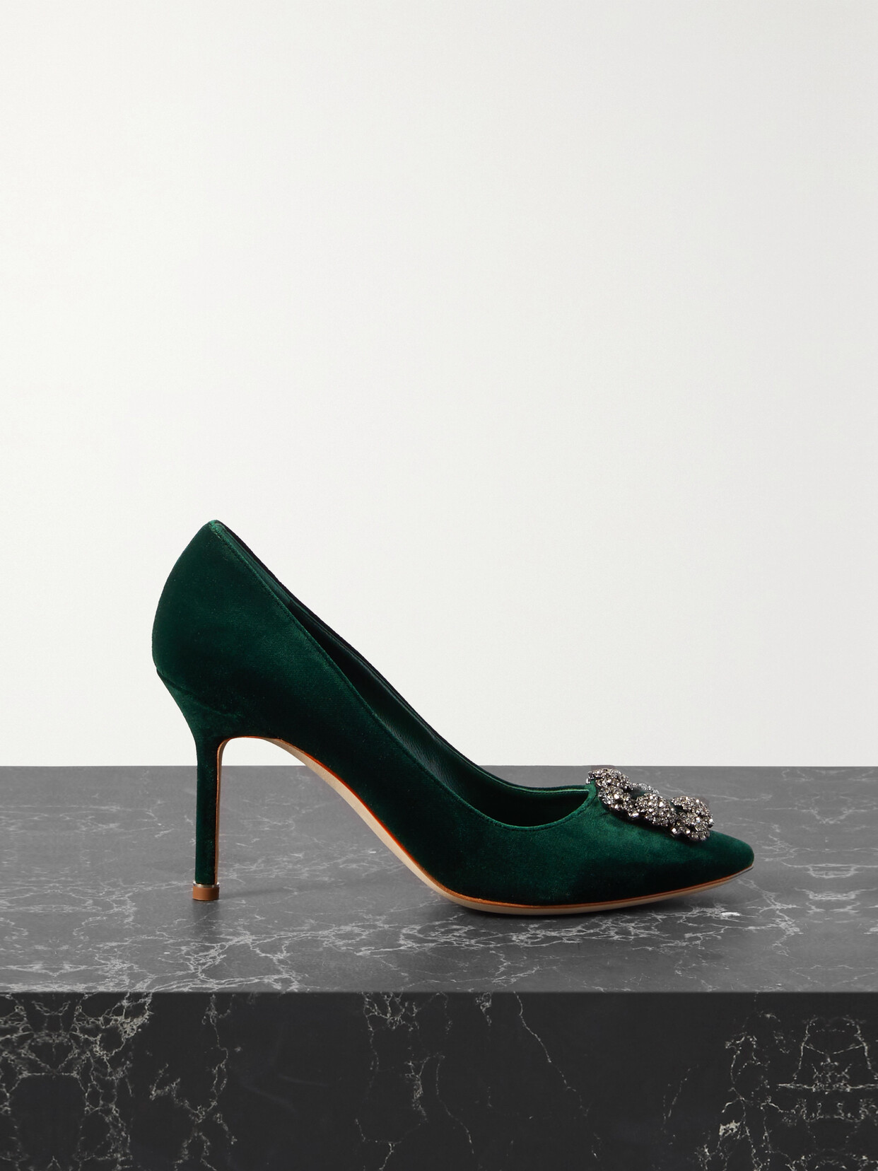 Manolo Blahnik - Hangisi 90 Crystal-embellished Velvet Pumps - Green