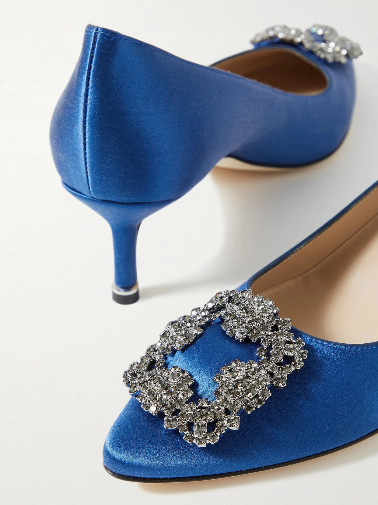 Manolo Blahnik Hangisi 90 Satin Pumps With Fmc Crystal Buckle In Blue