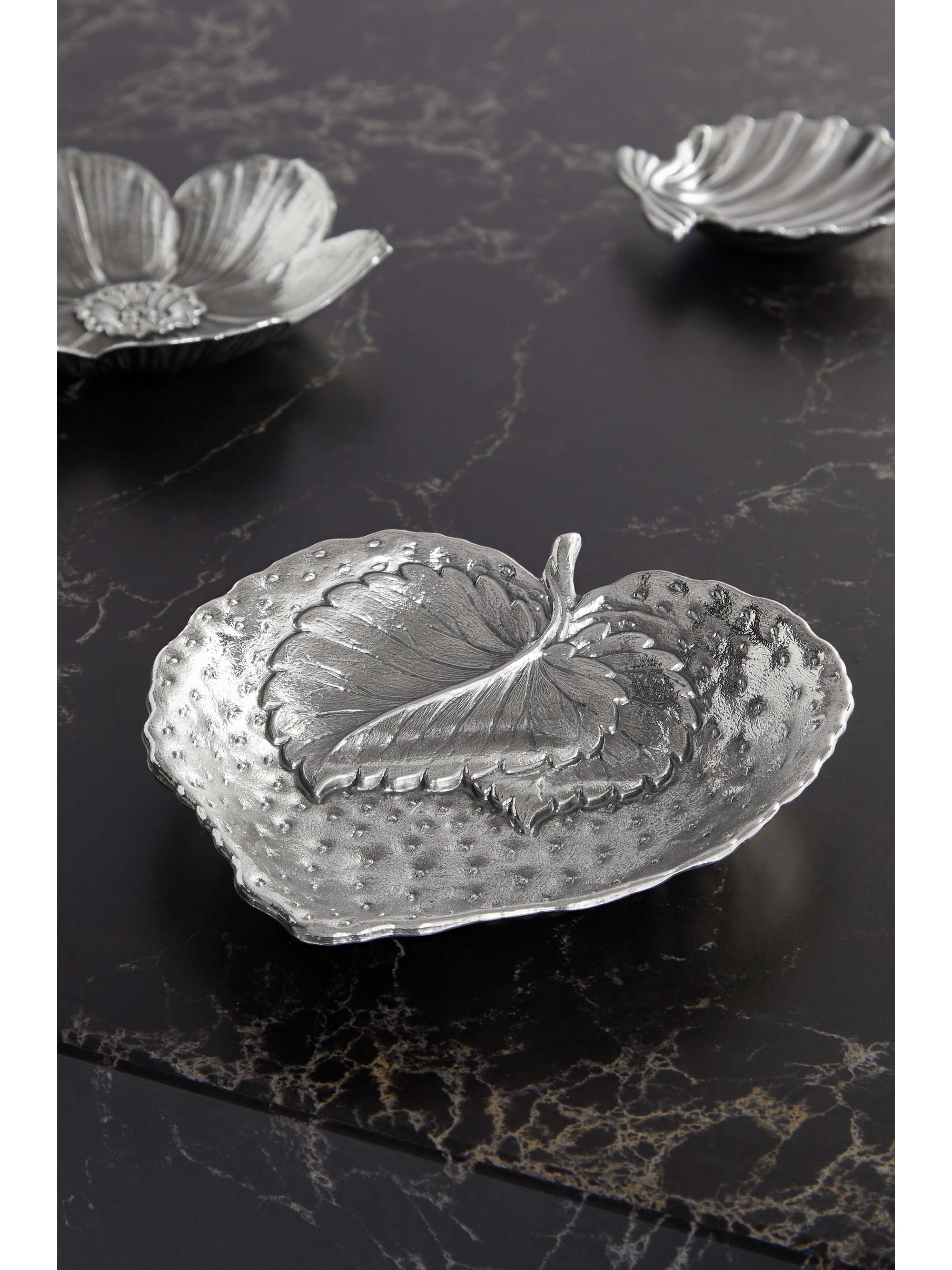 BUCCELLATI Strawberry silver bowl