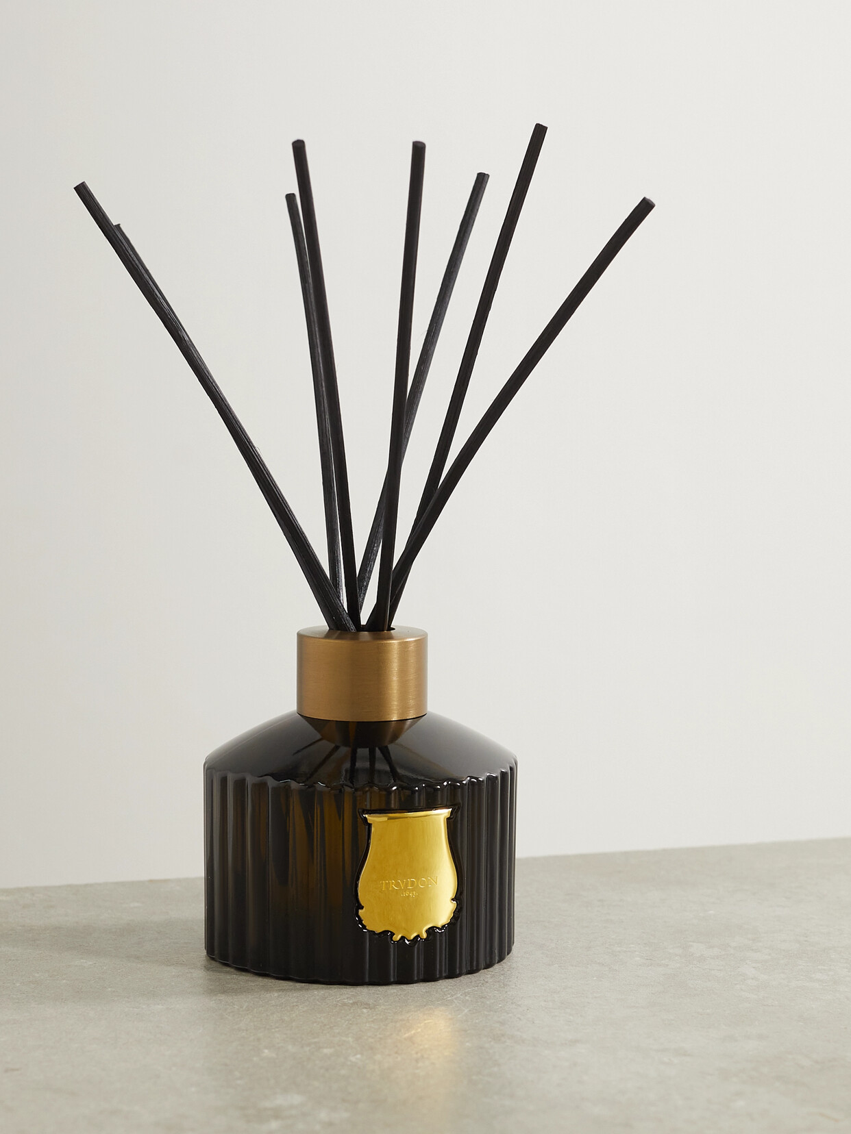 Cire Trudon Diffuser In Black ModeSens