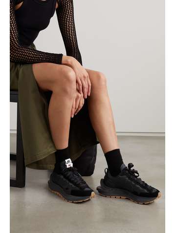 black platform nike sneakers