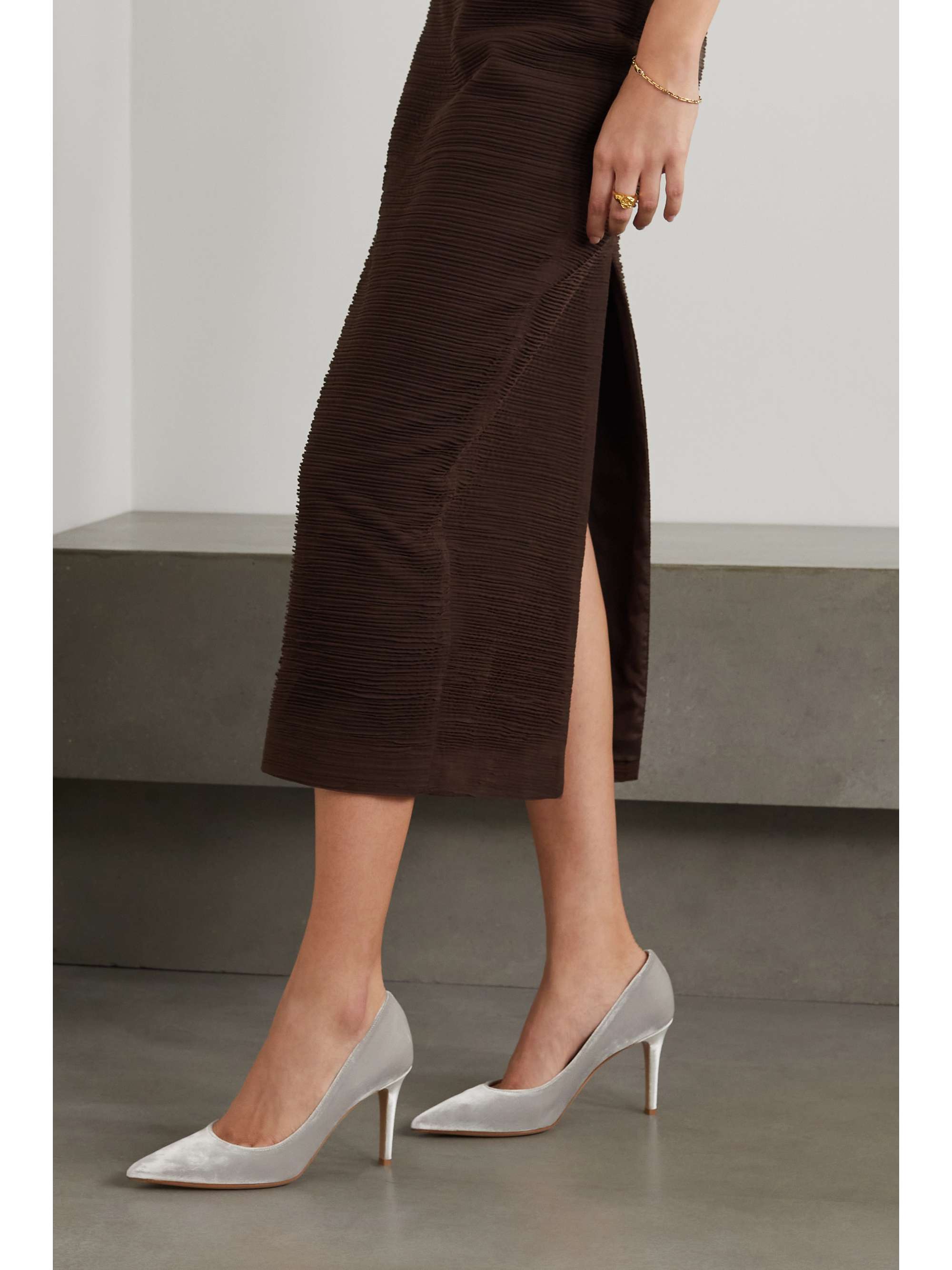 Silver Gianvito 105 velvet pumps 