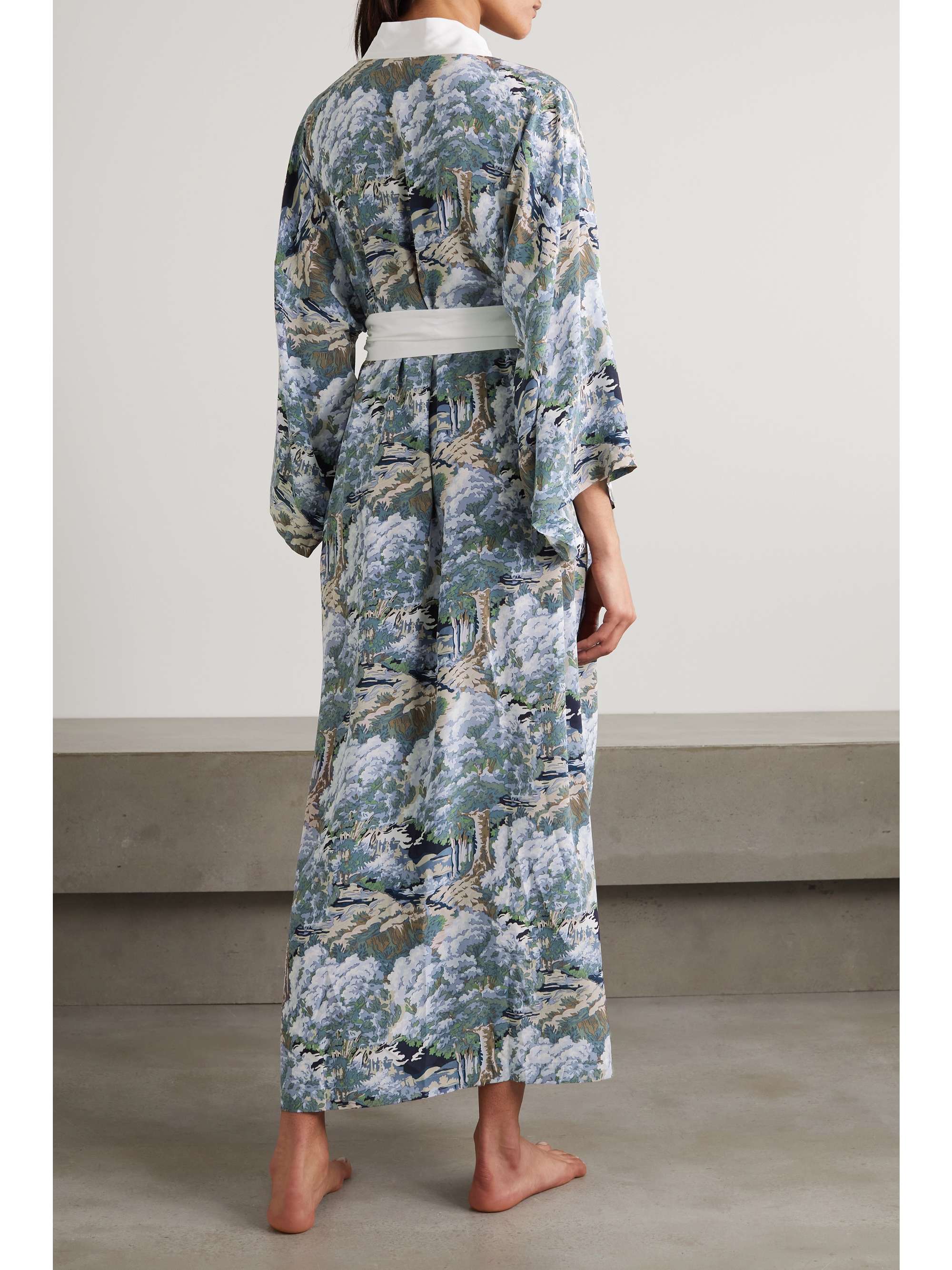 OLIVIA VON HALLE Queenie belted printed silk-satin robe