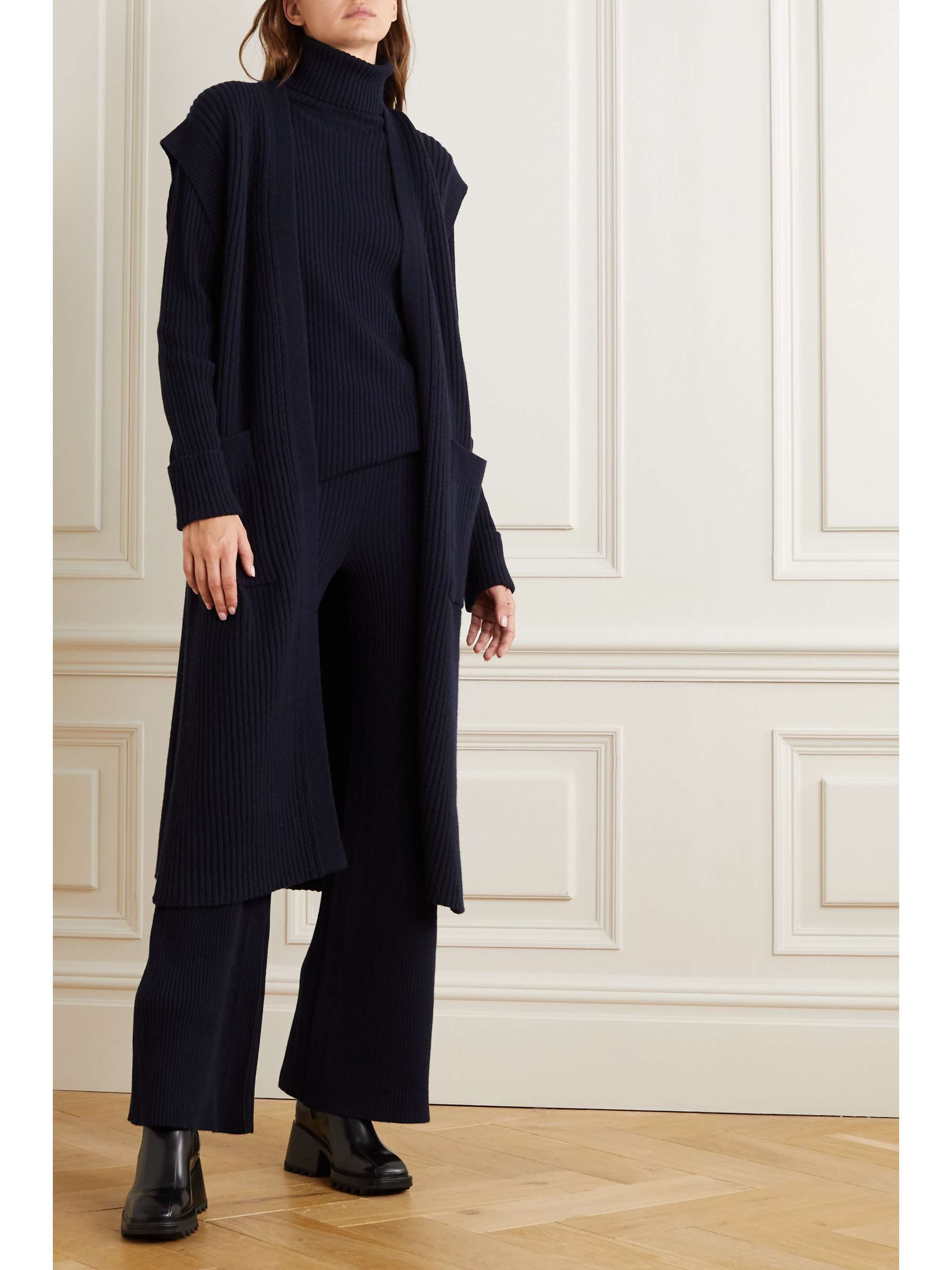 CHLOÉ Ribbed wool and silk-blend turtleneck sweater