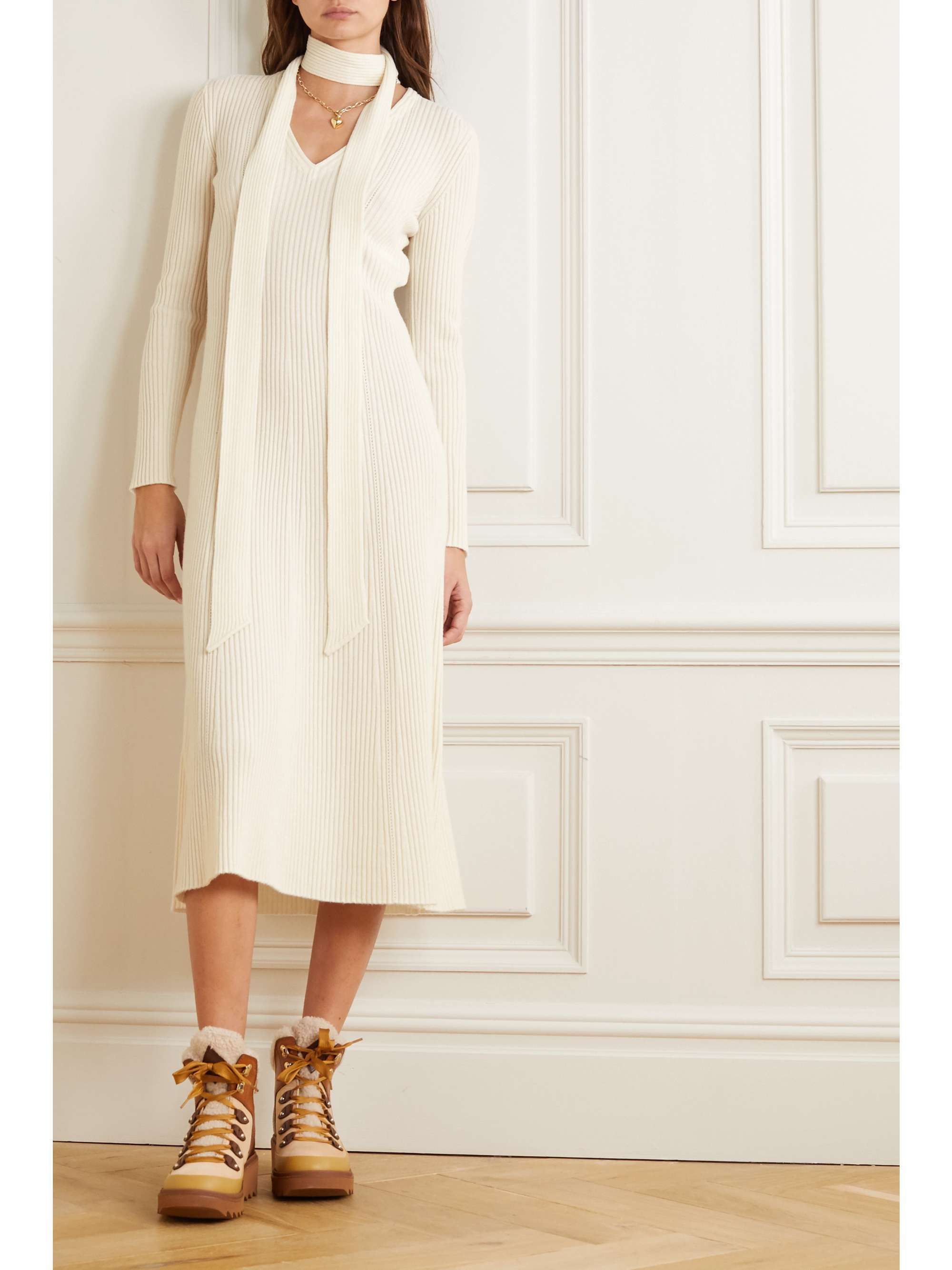 CHLOÉ Tie-neck ribbed wool and silk-blend midi dress