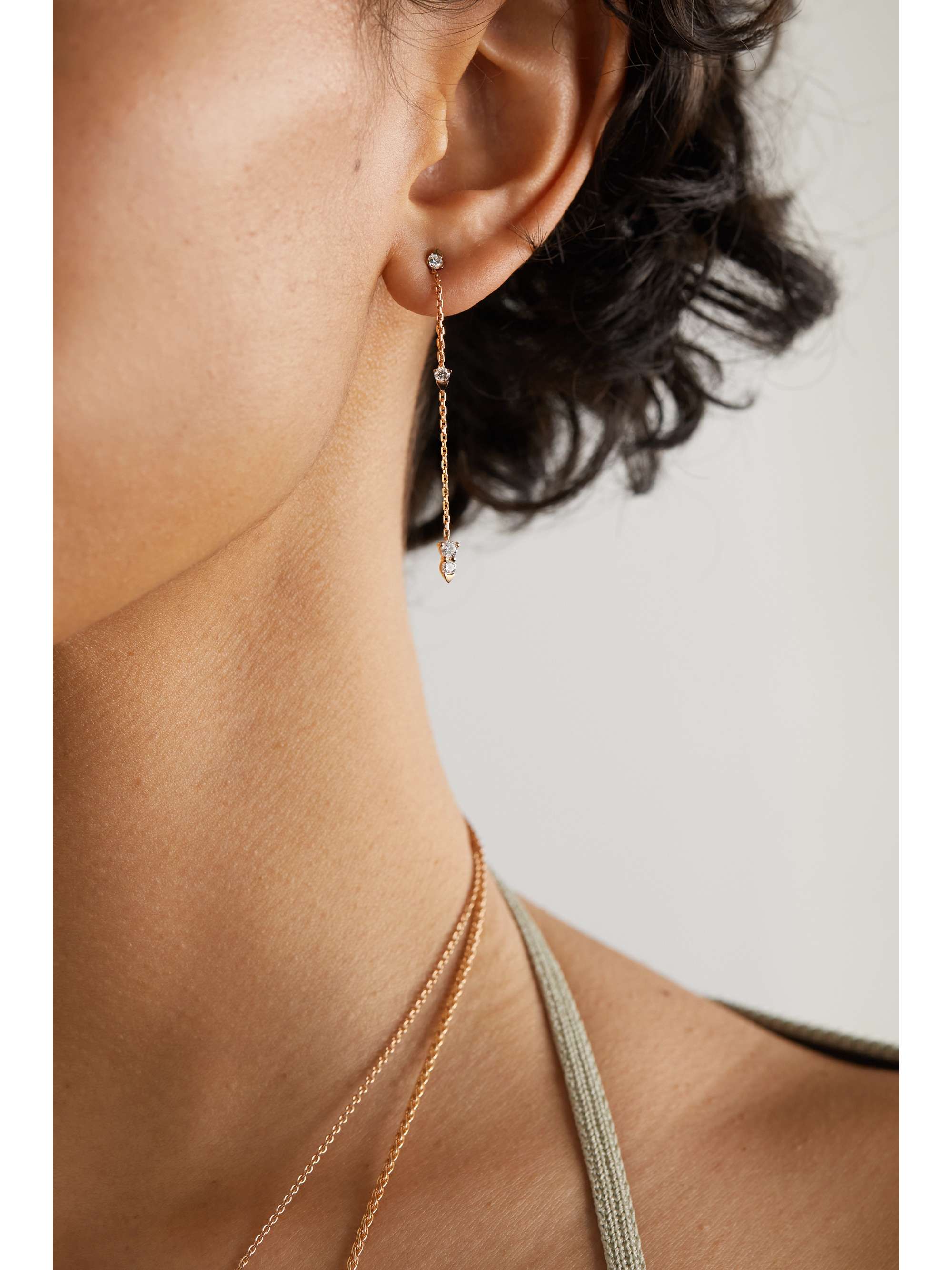 PIAGET Boucles d'oreilles en or blanc 18 carats (750/1000) et diamants Sunlight