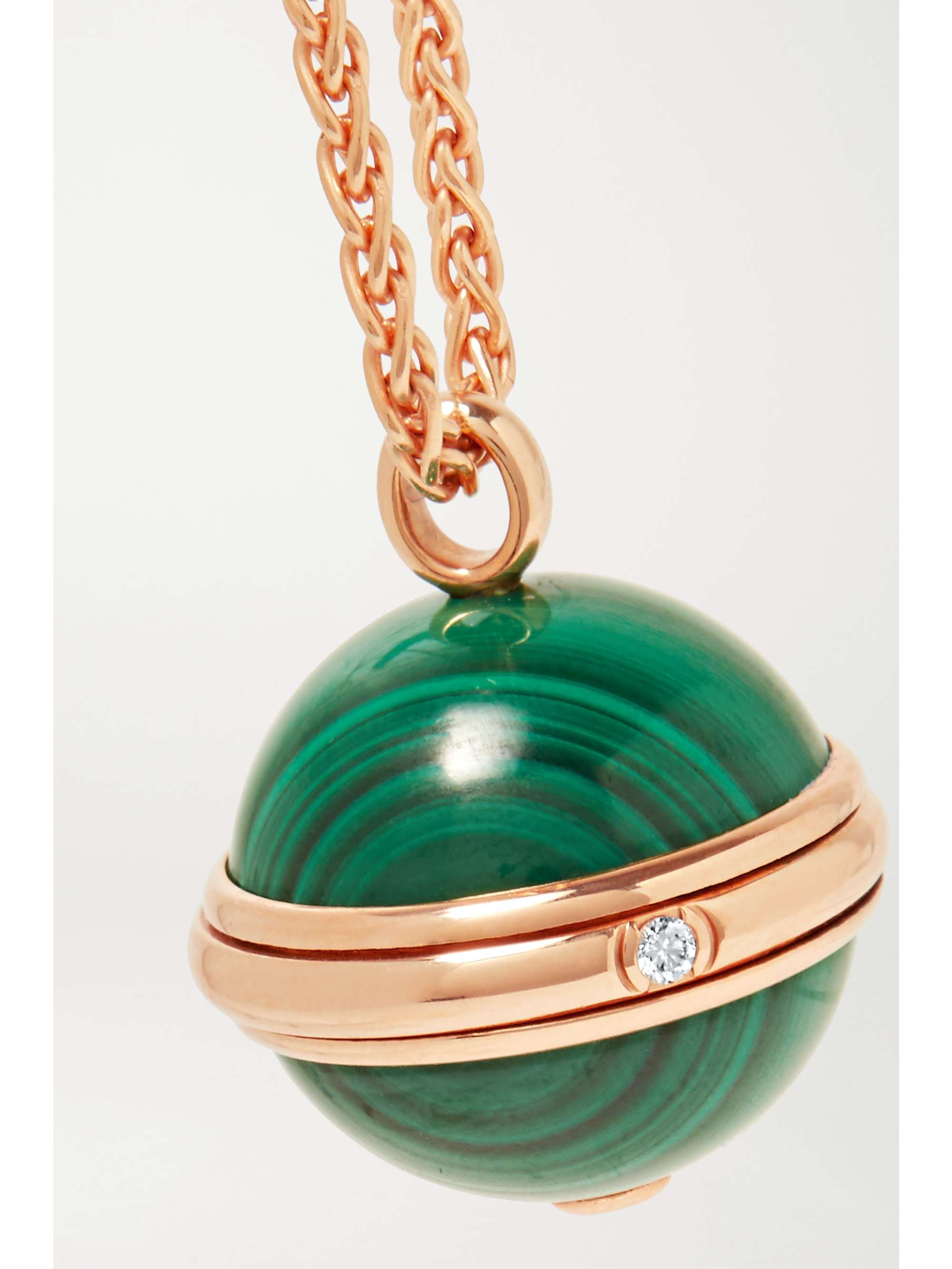 PIAGET Collier en or rose 18 carats (750/1000), malachite et diamant Possession