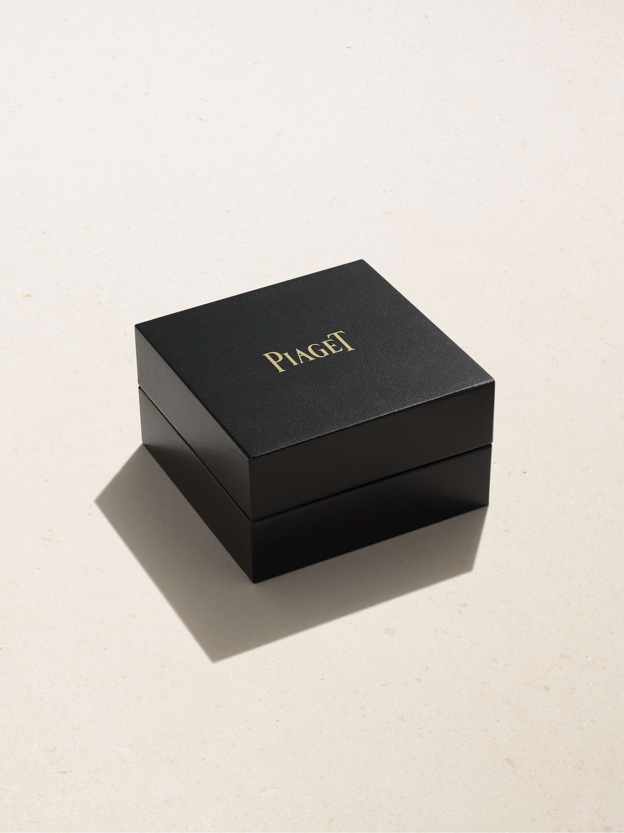 PIAGET Possession Ring aus 18 Karat Weißgold mit Saphiren und Diamant