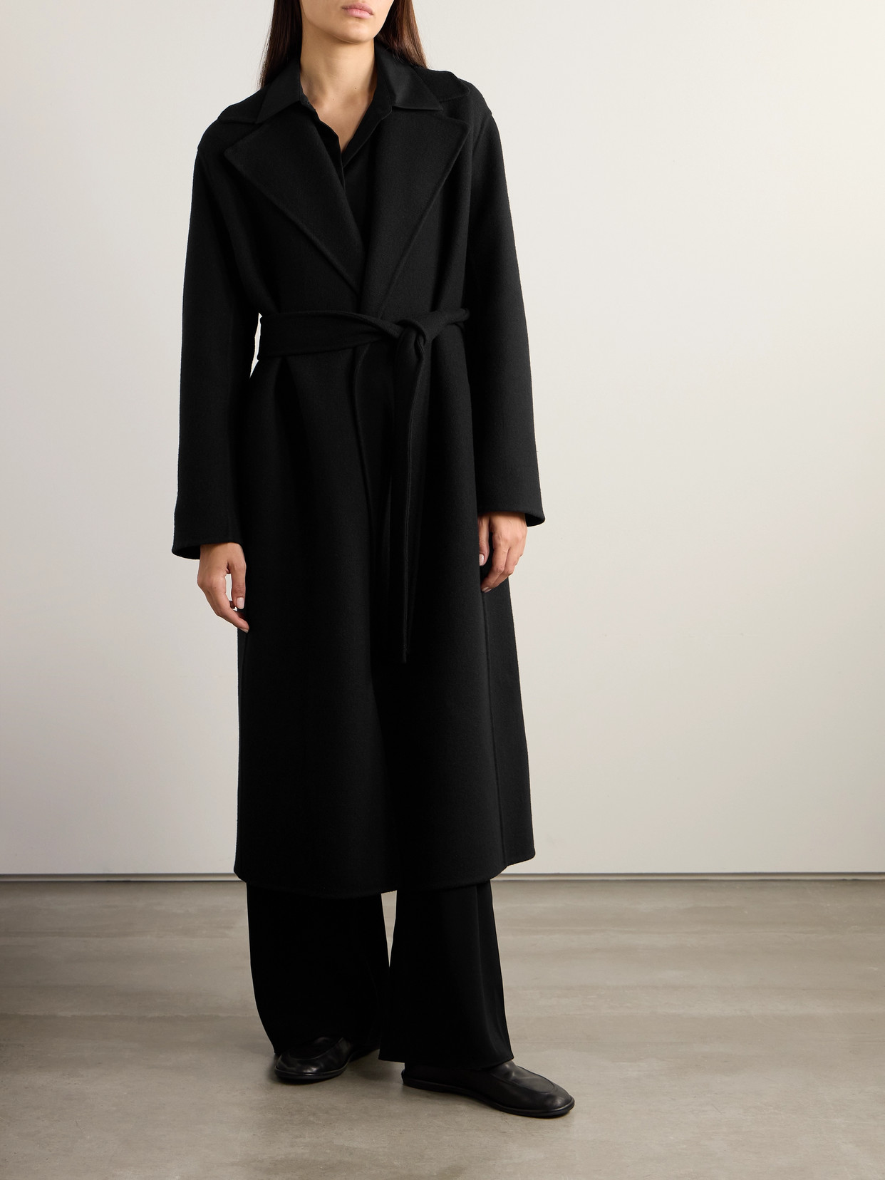 Shop The Row Essentials Malika Belted Wool-blend Felt Coat In Black