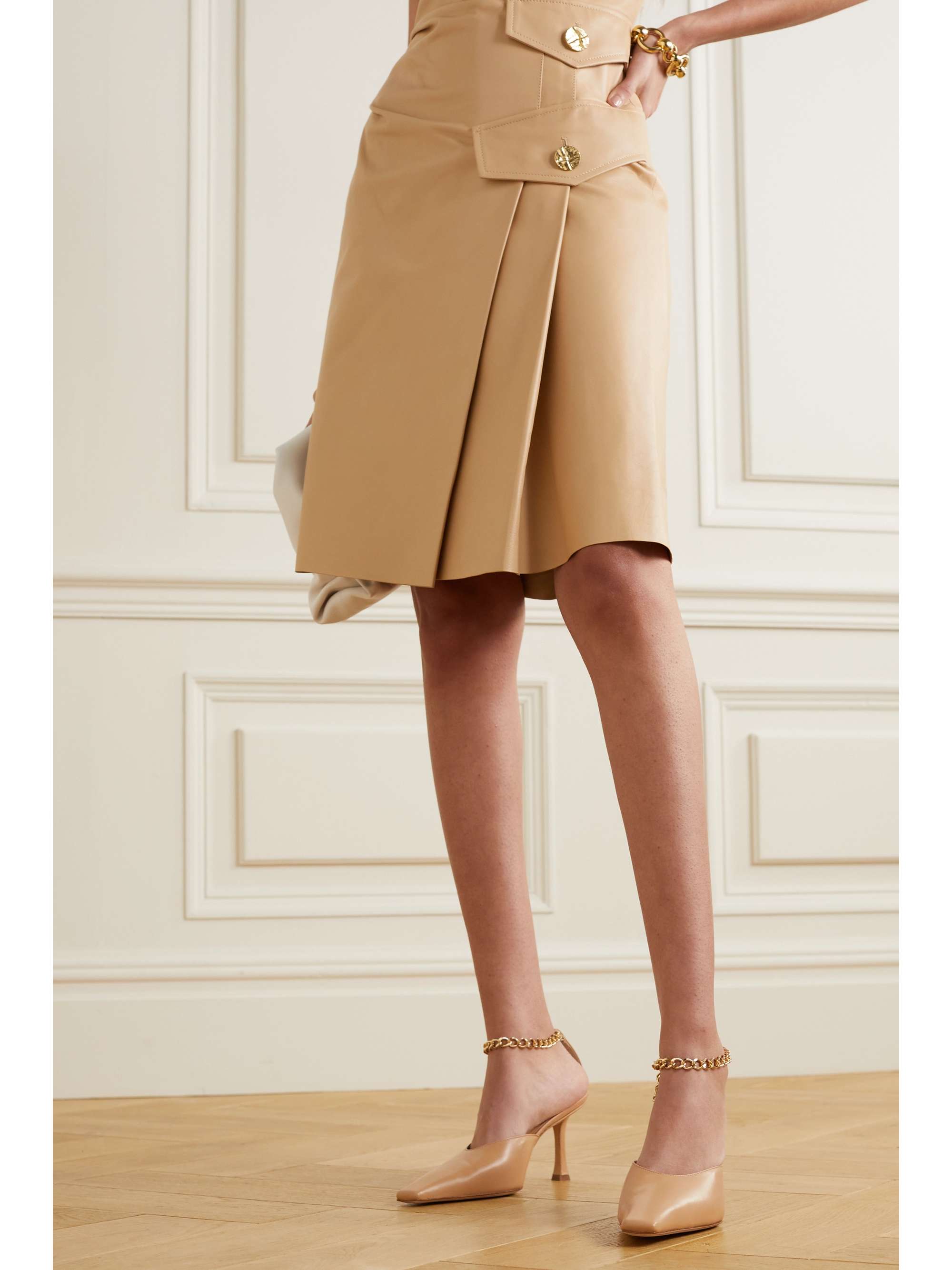 A.W.A.K.E. MODE Lucrezia chain-embellished leather pumps