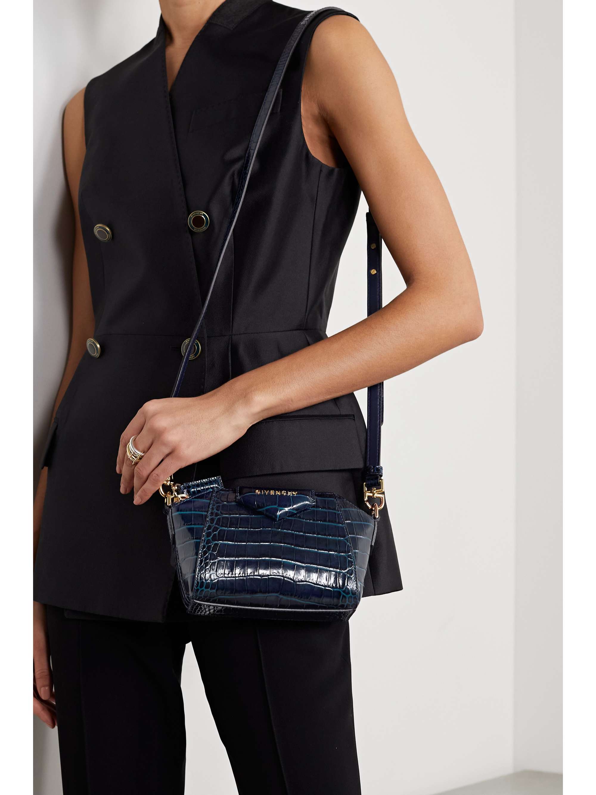 givenchy nano antigona