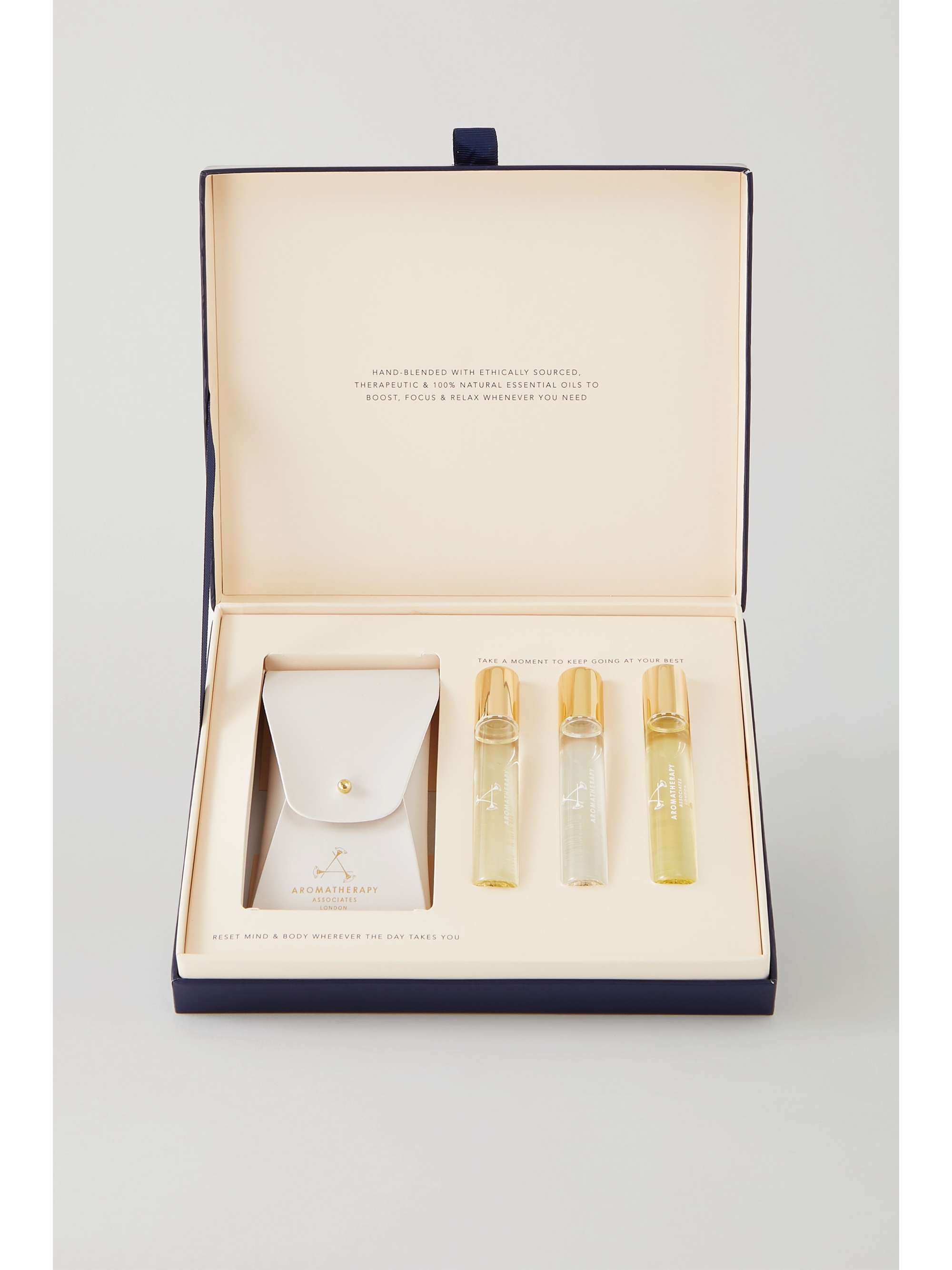 AROMATHERAPY ASSOCIATES Coffret de voyage roll-on Moments to Pause, 3 x 10 ml