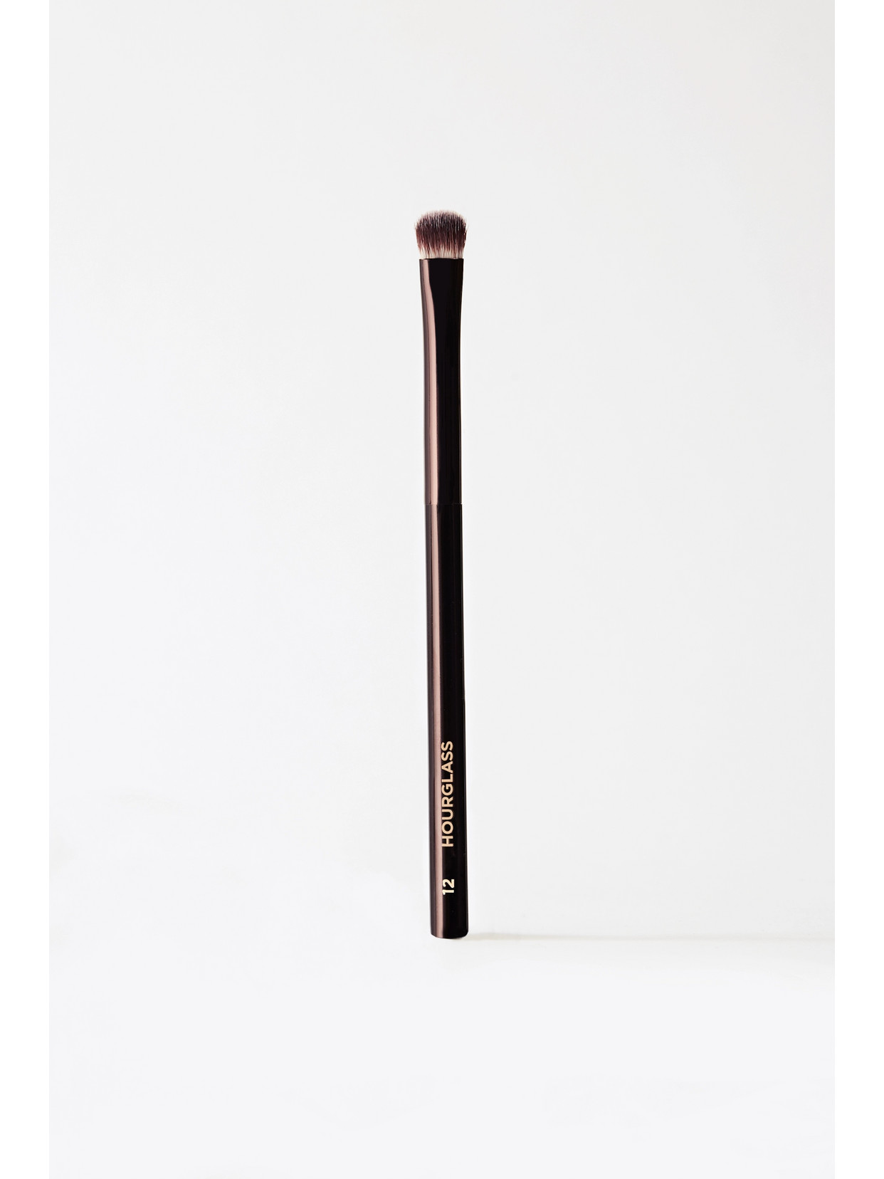 HOURGLASS Nº 12 BEVELED SHADOW BRUSH - ONE SIZE