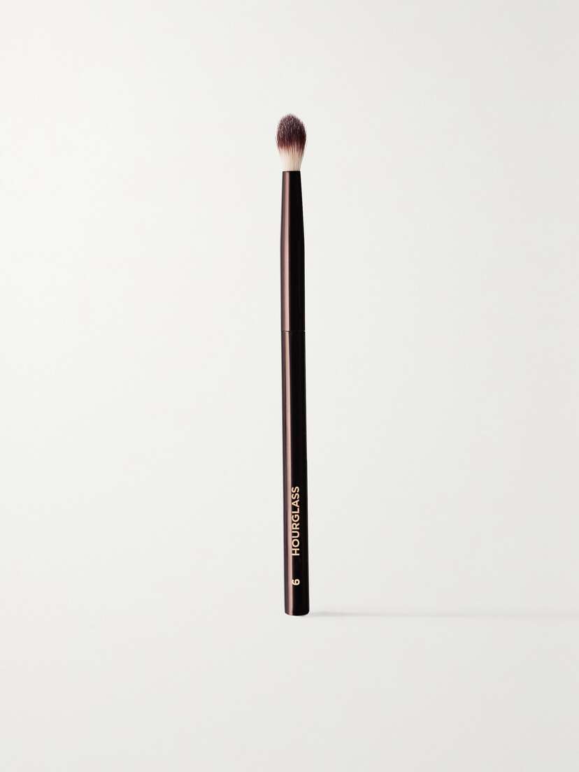 Hourglass Nº 6 Tapered Blender Brush