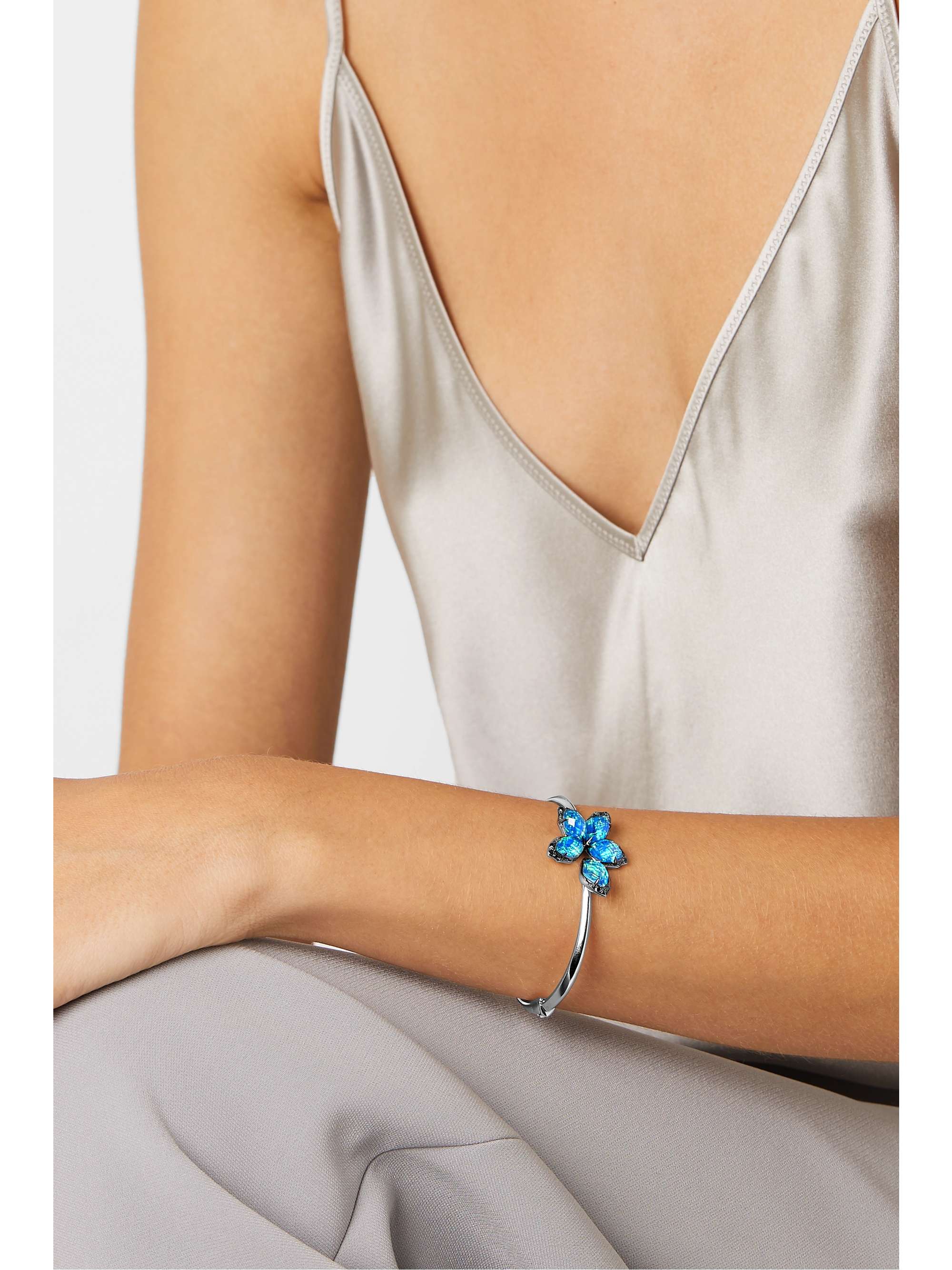 STEPHEN WEBSTER + NET SUSTAIN Love Me, Love Me Not 18-karat white gold, quartz and diamond cuff