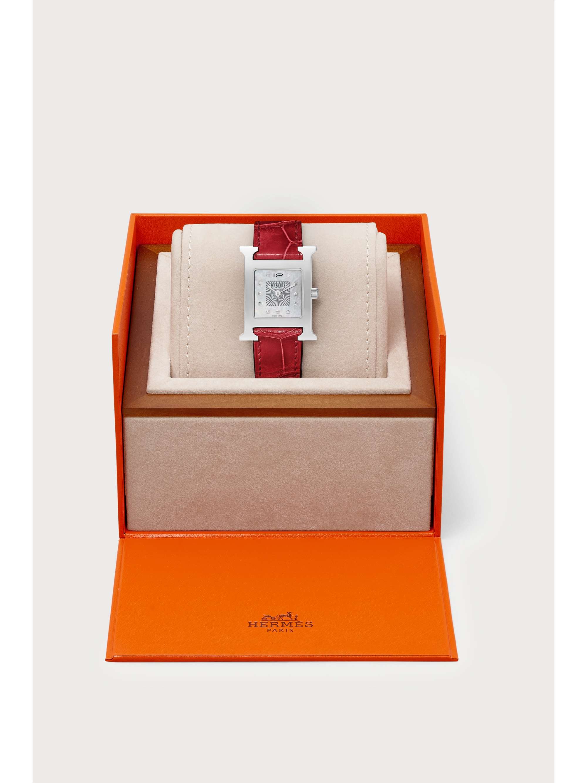 HERMÈS TIMEPIECES Heure H 25mm small stainless steel, alligator and diamond watch