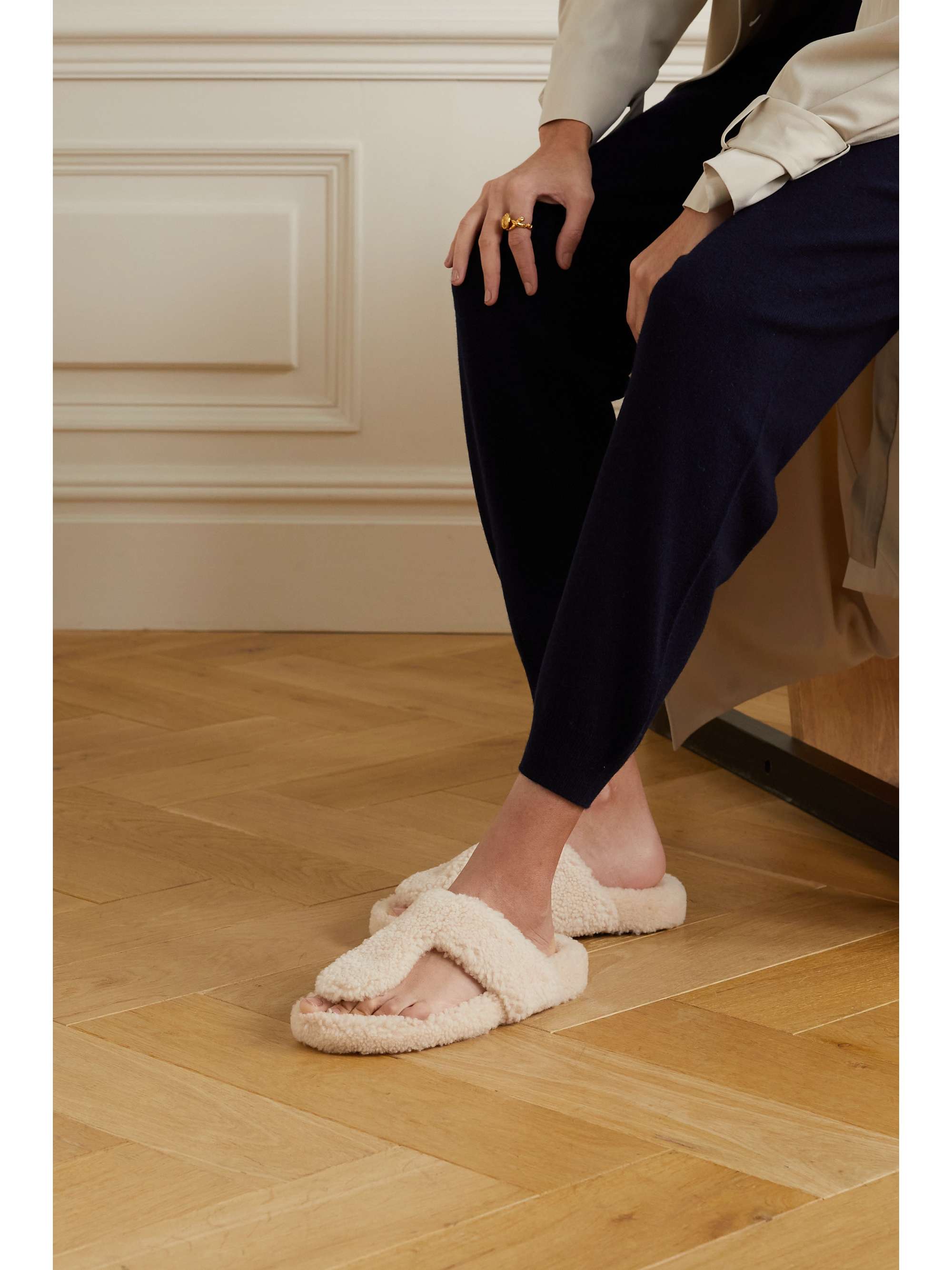 AQUAZZURA Relax shearling sandals