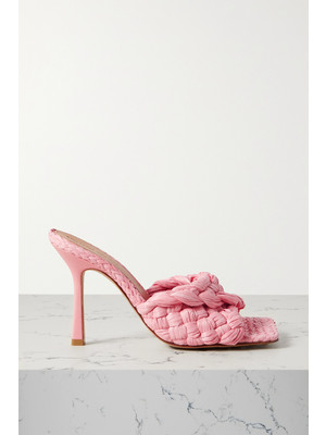 day hiking backpack with water bladder