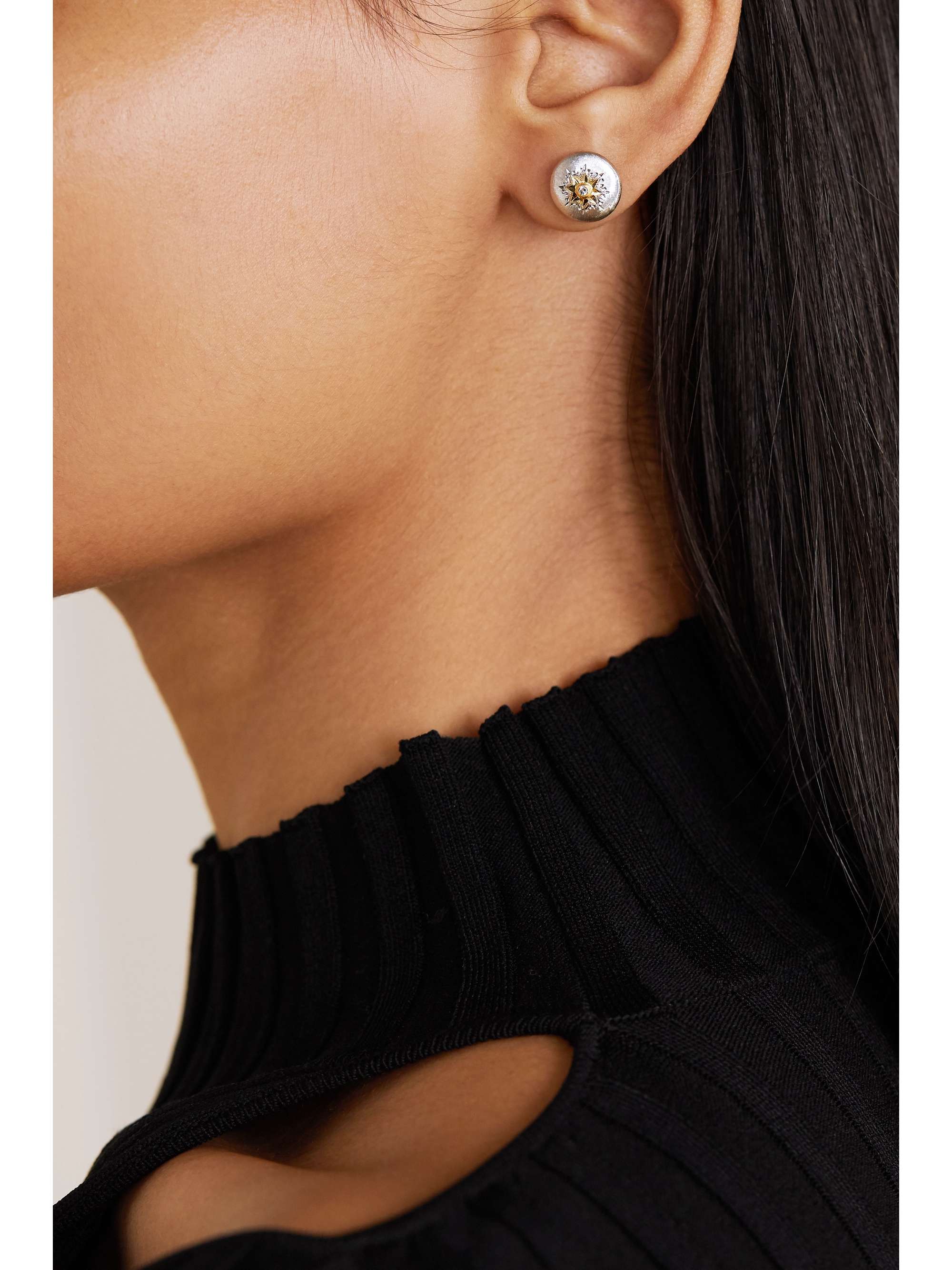 BUCCELLATI Boucles d'oreilles en or blanc et jaune 18 carats et diamants Macri