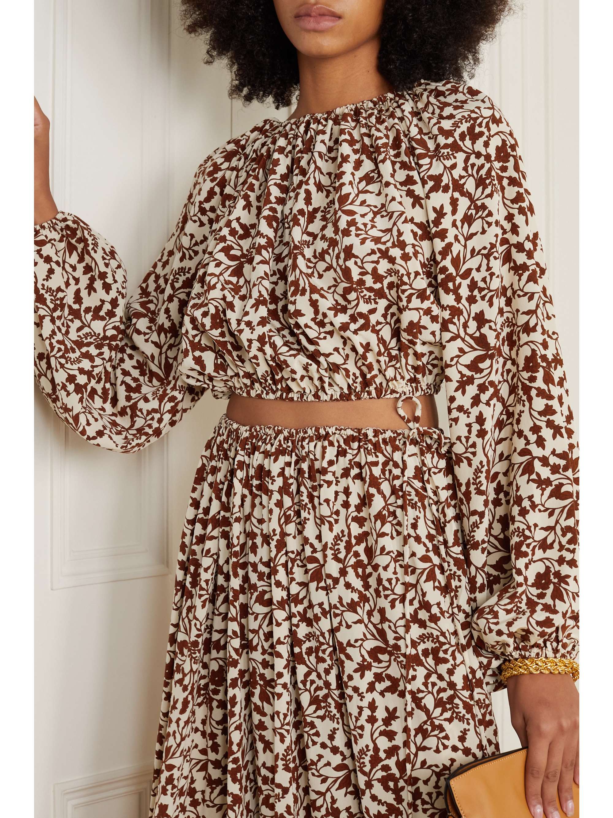 MATTEAU + NET SUSTAIN cropped floral-print mulberry silk-crepe top