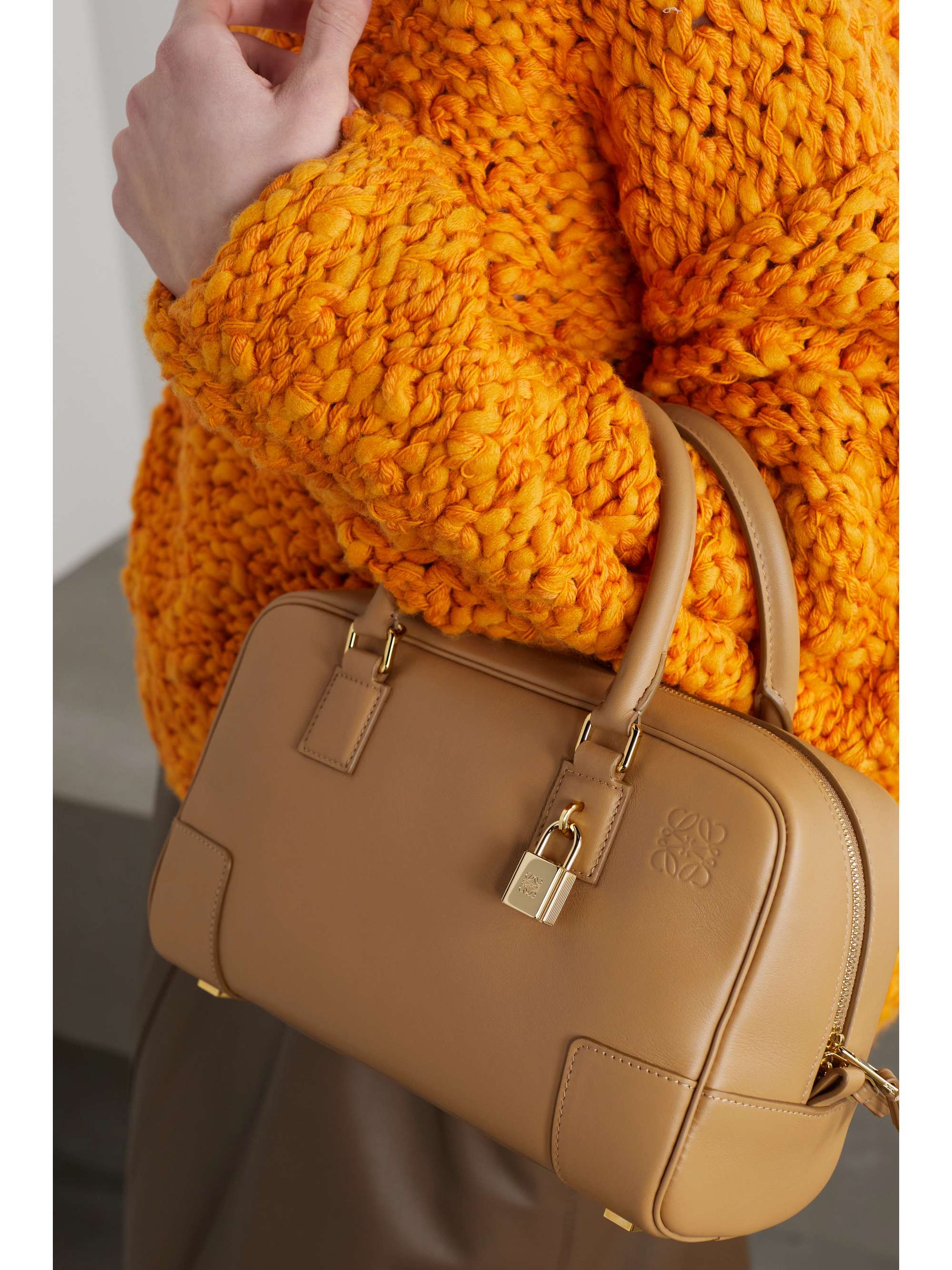 LOEWE Amazona 23 leather tote