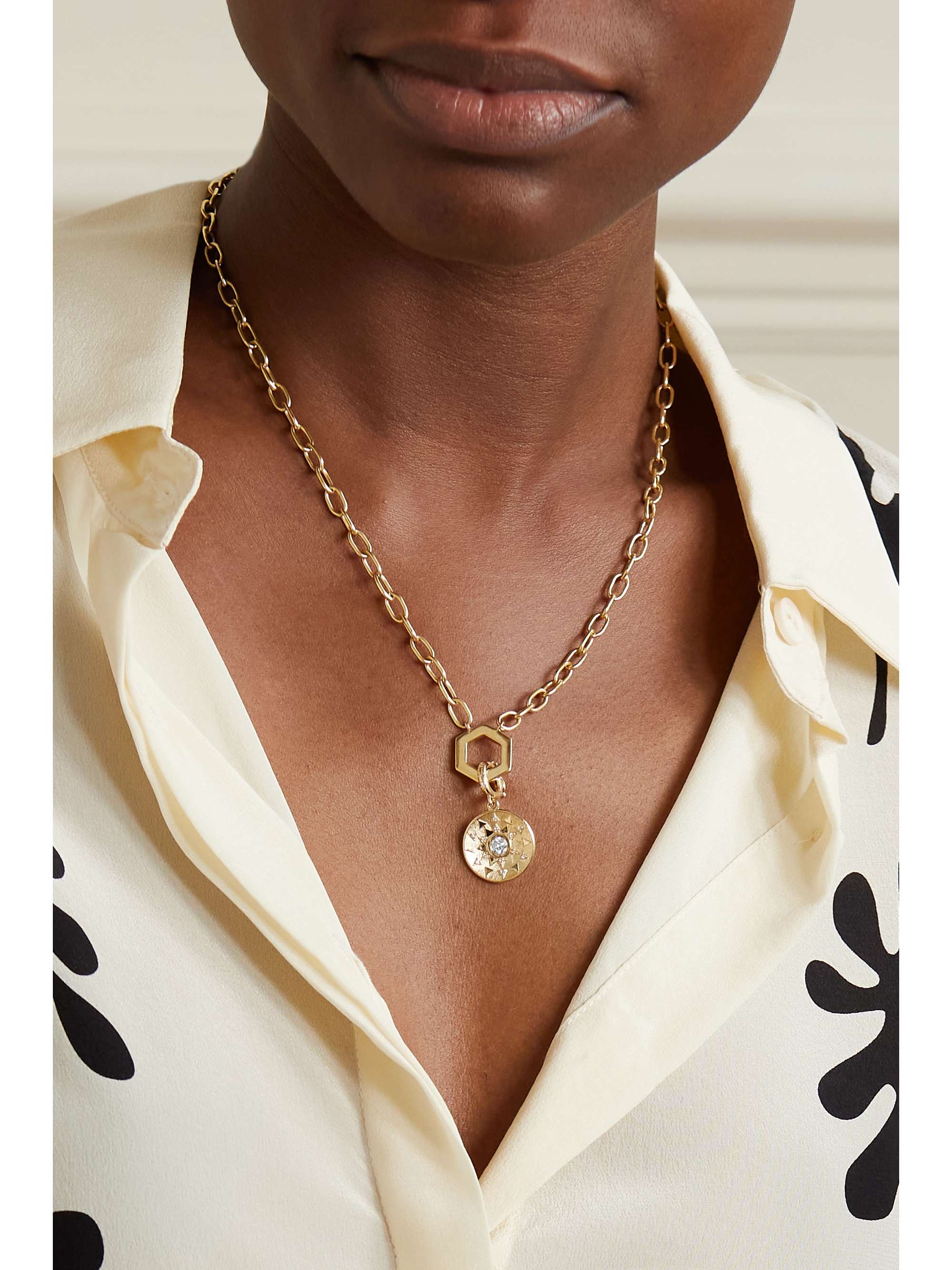 HARWELL GODFREY Mini Sun 18-karat gold diamond pendant