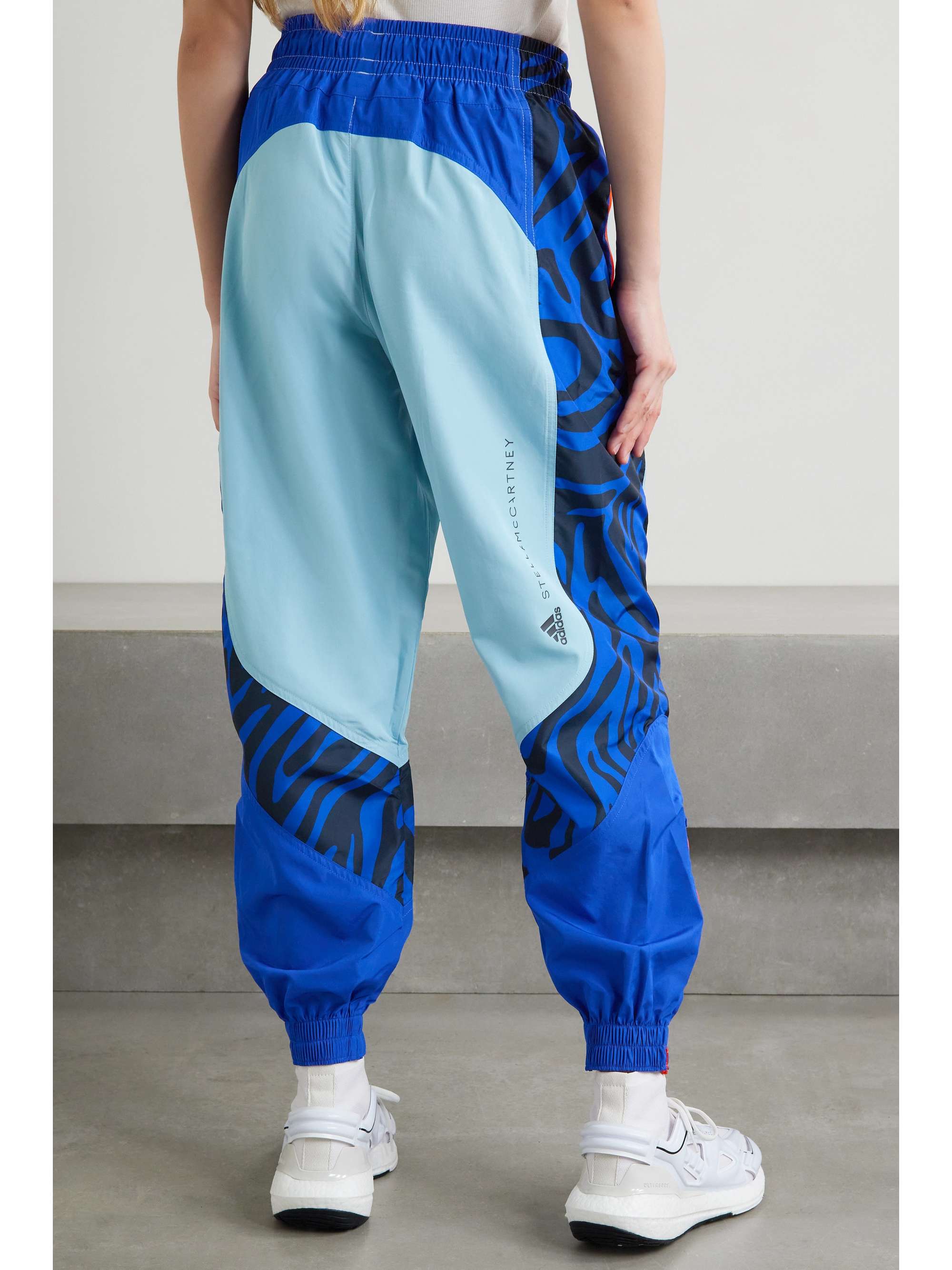 NET SUSTAIN paneled printed recycled 