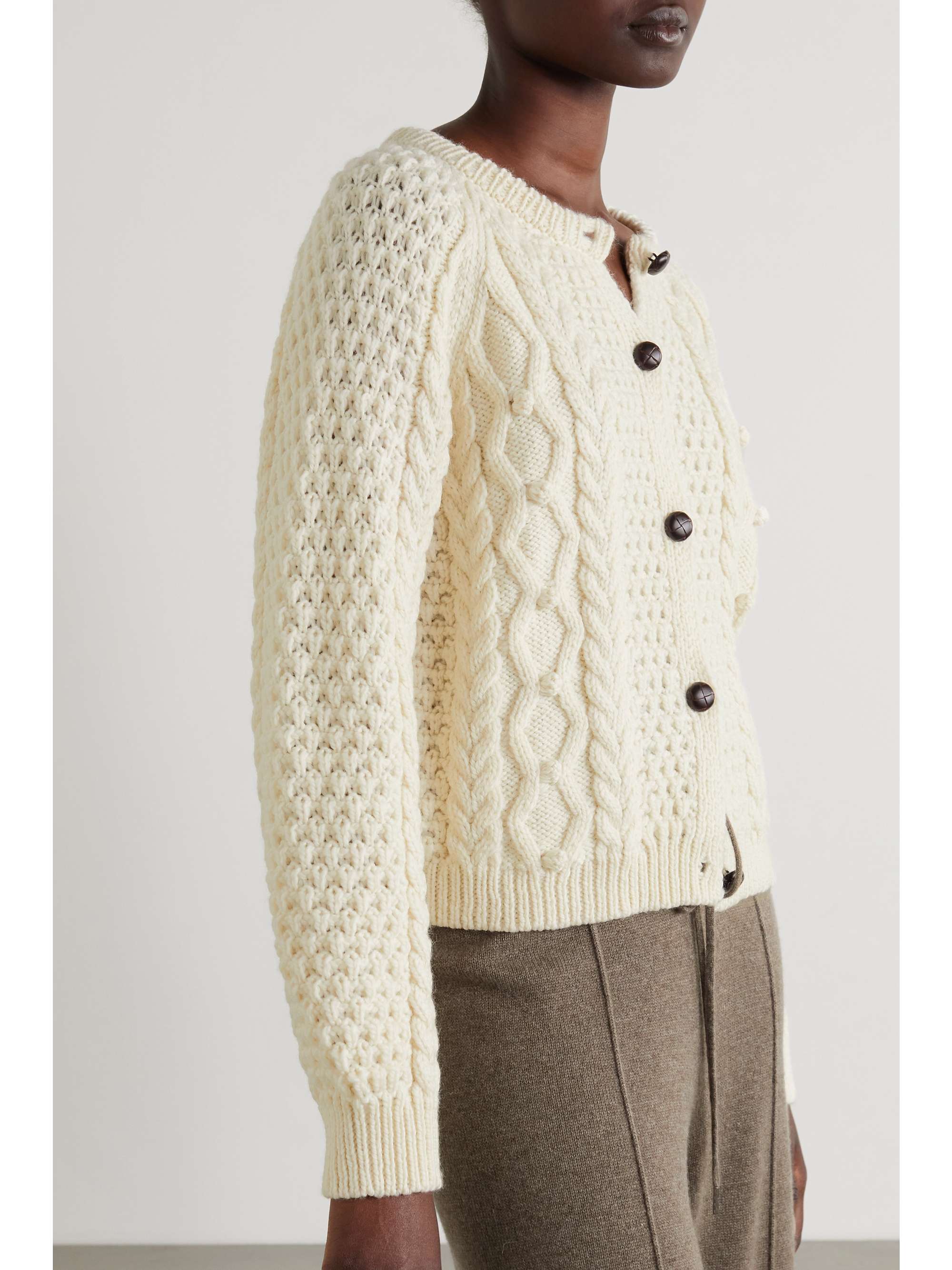 Cardigan 'Aimee' của Nili Lotan