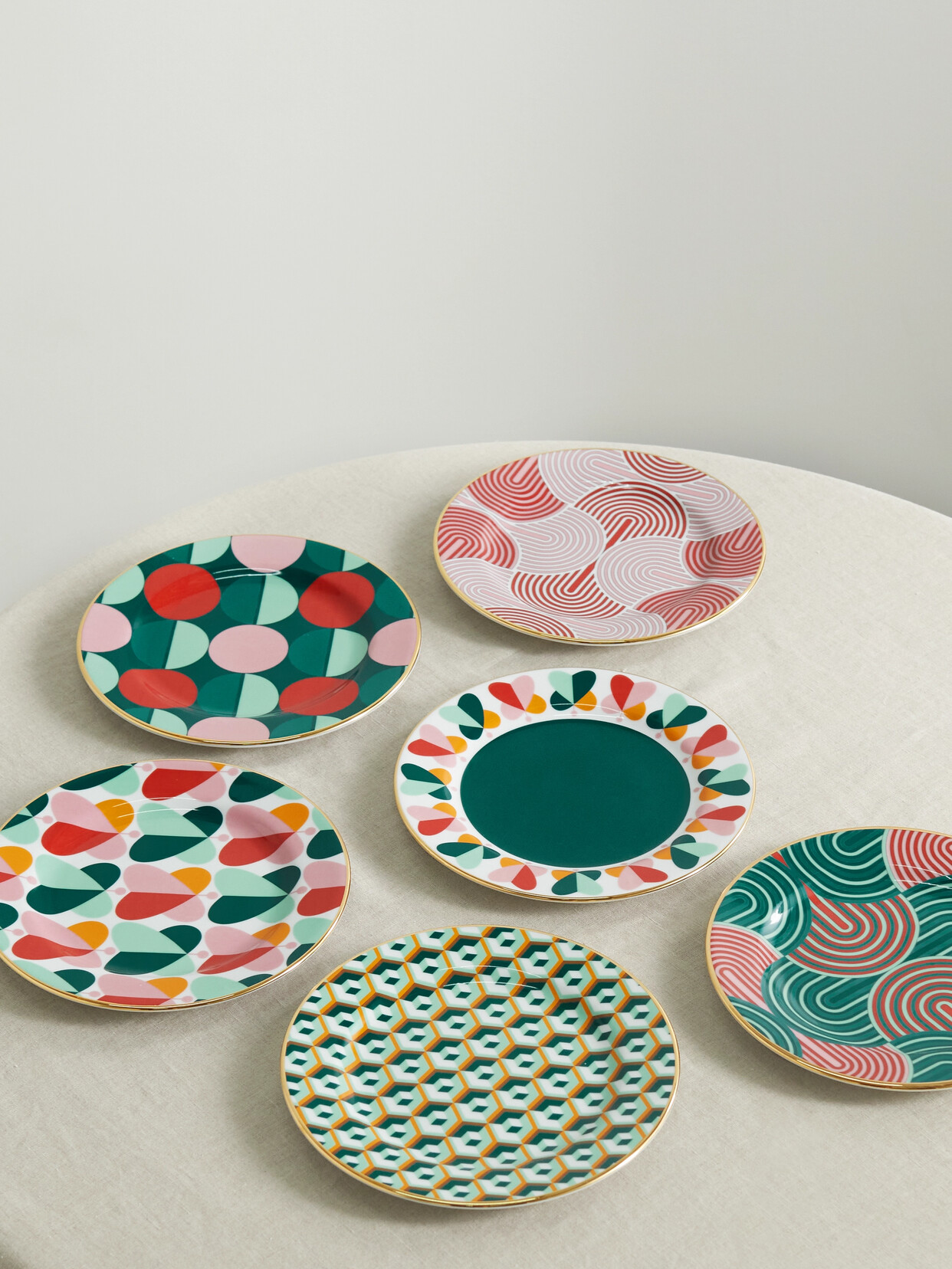 Set Of Six 20cm Gold-plated Porcelain Dessert Plates In Pink