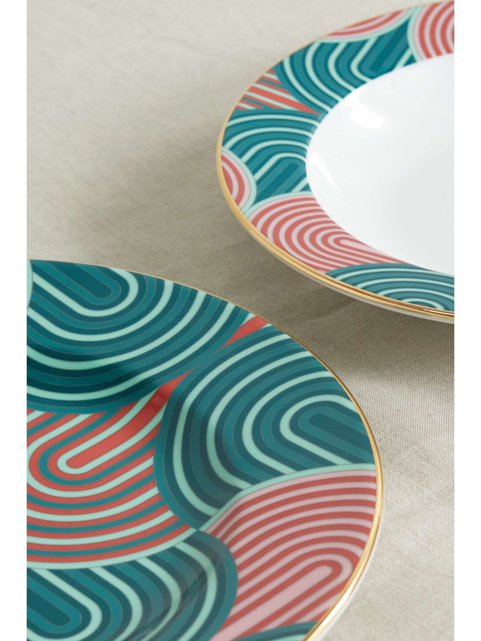 LA DOUBLEJ Gold-plated porcelain soup bowl and dinner plate set