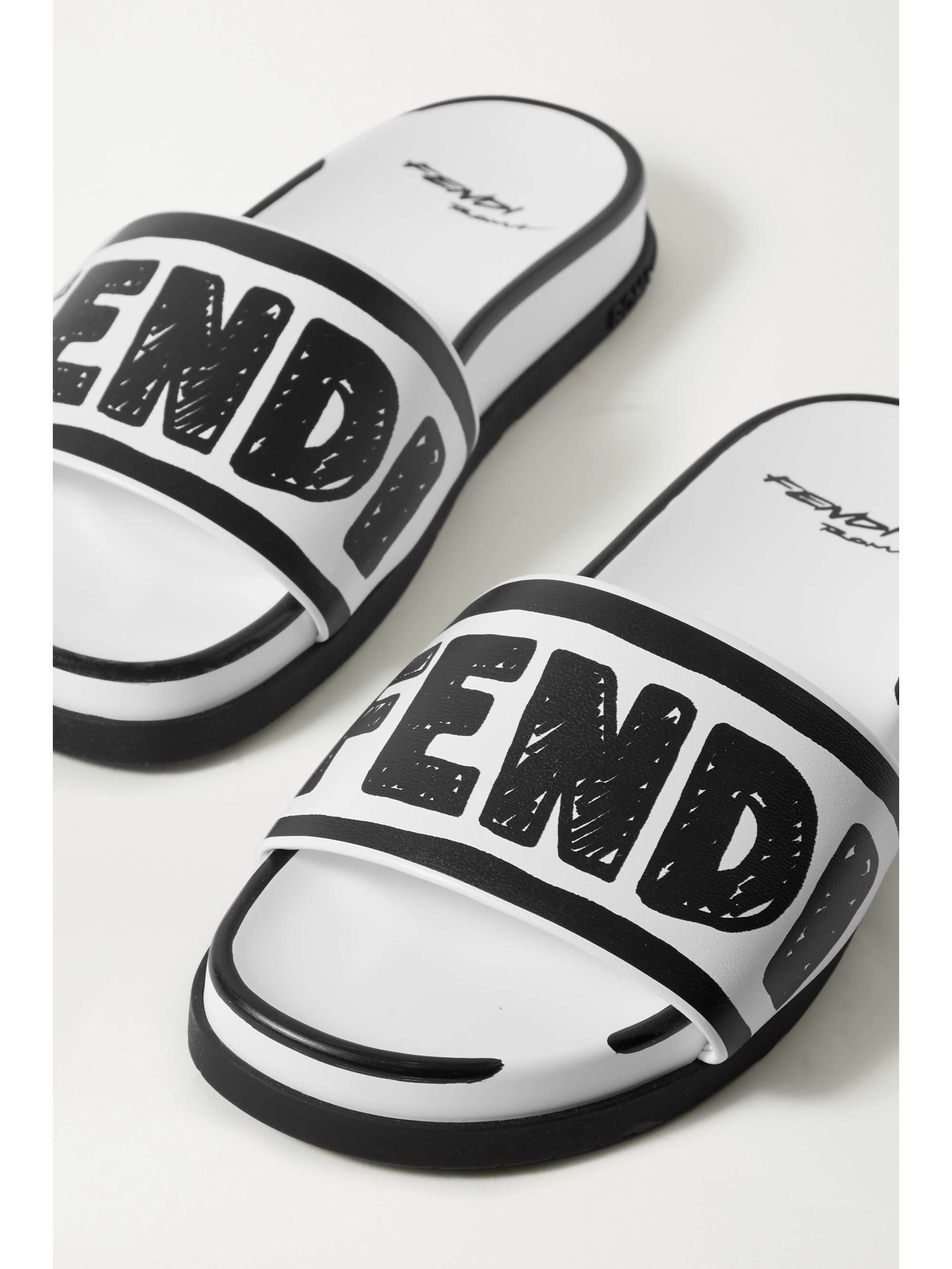 FENDI Logo-print leather slides