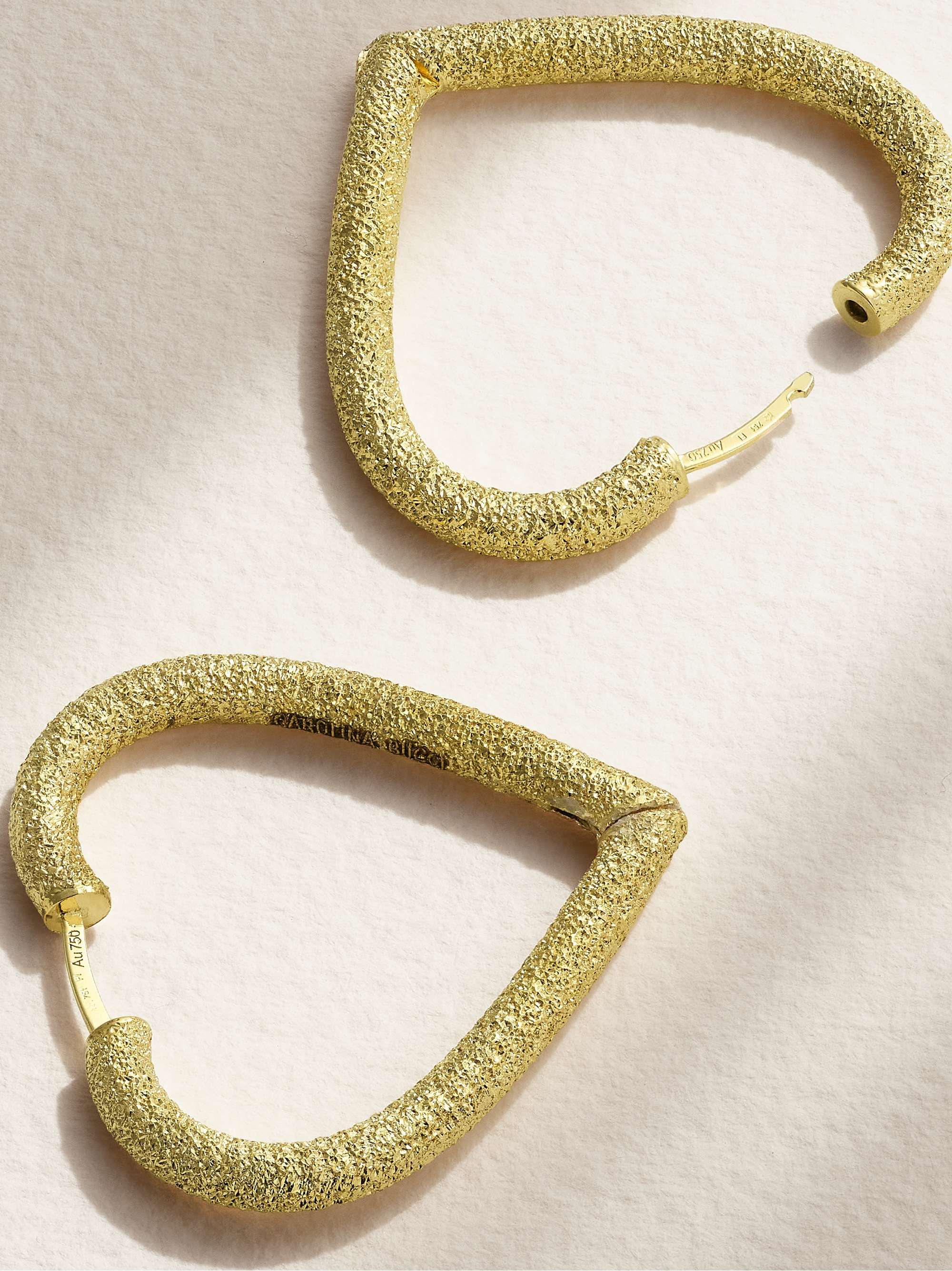 CAROLINA BUCCI Cuore 18-karat gold hoop earrings