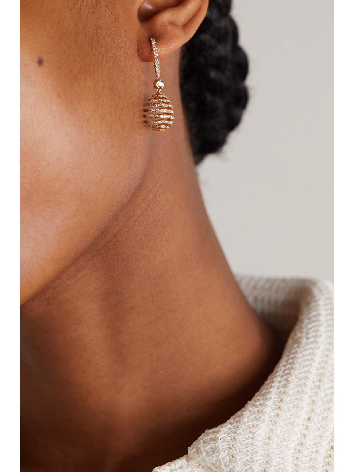 Fabergé Essence 18-karat Gold Diamond Earrings In Gold
