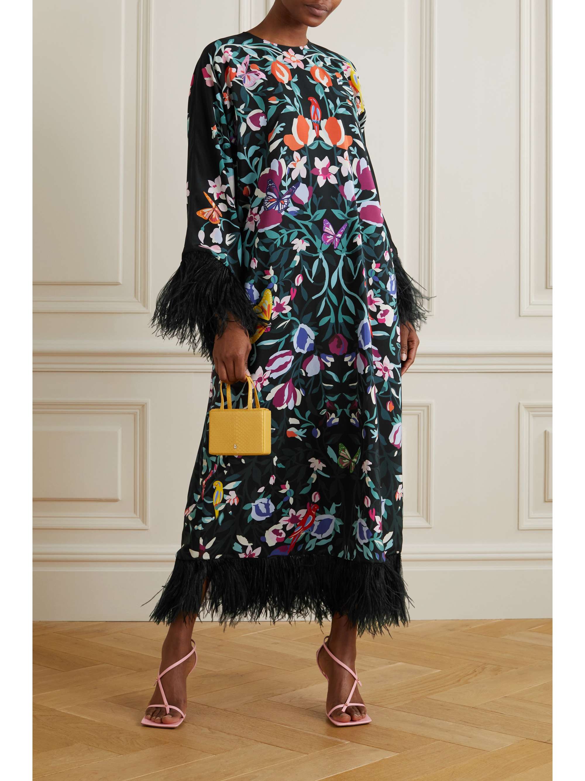 konkurrerende Misforståelse server VALENTINO GARAVANI Feather-trimmed printed silk-georgette maxi dress |  NET-A-PORTER